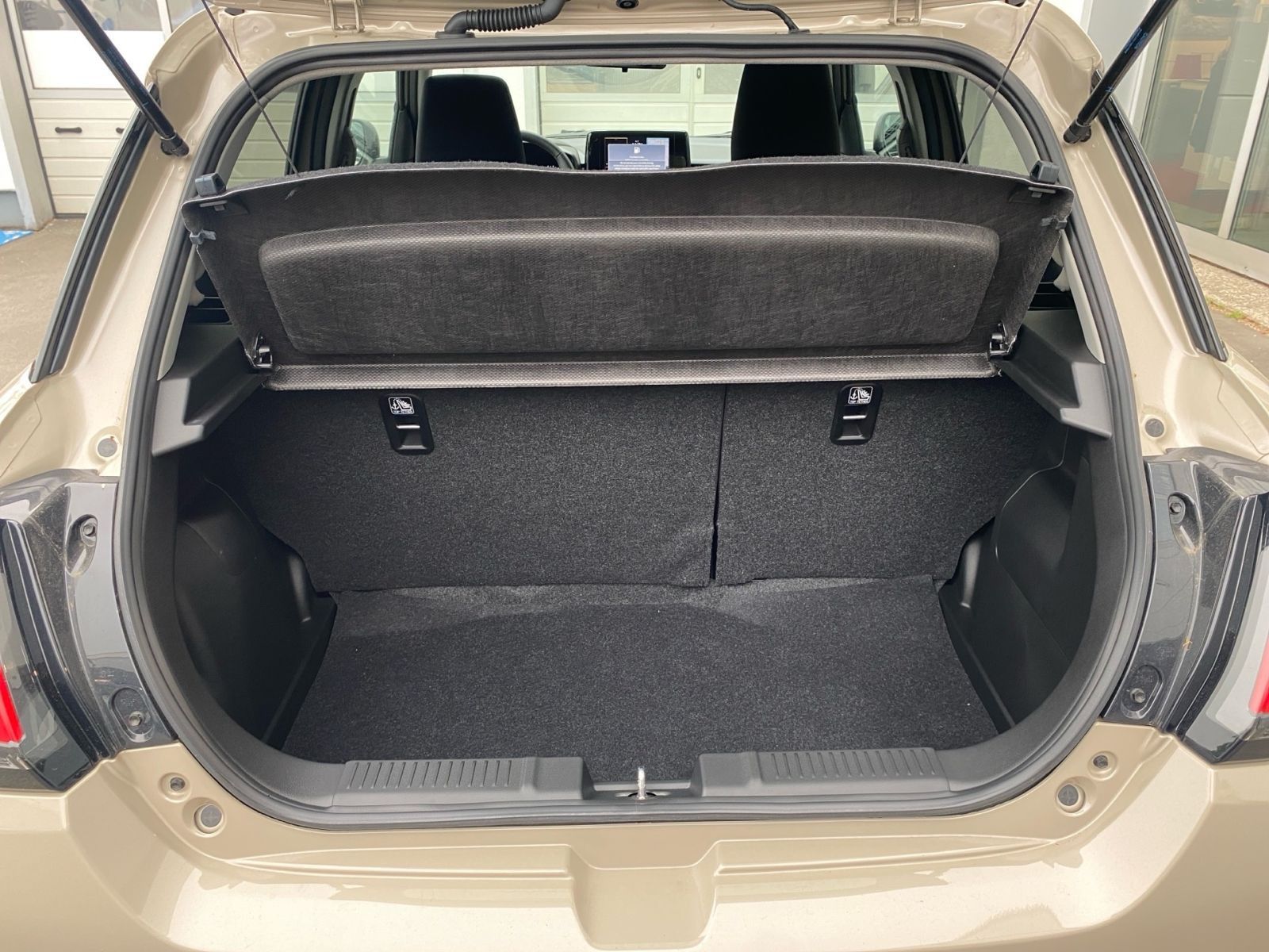 SUZUKI Swift Comfort+ Hybrid AT - SHZ CAM ACC CarPlay