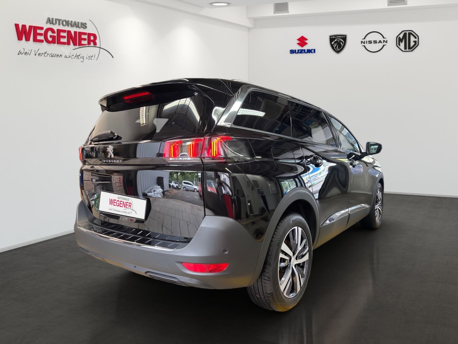 PEUGEOT 5008 Allure PureTech 130 EAT8 *Kamera*SHZ*