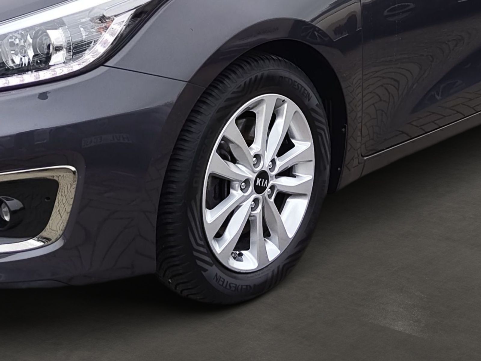 KIA CEE'D 1.6 GDI AT Spirit NAVI GRA PDC CAM SHZ LHZ