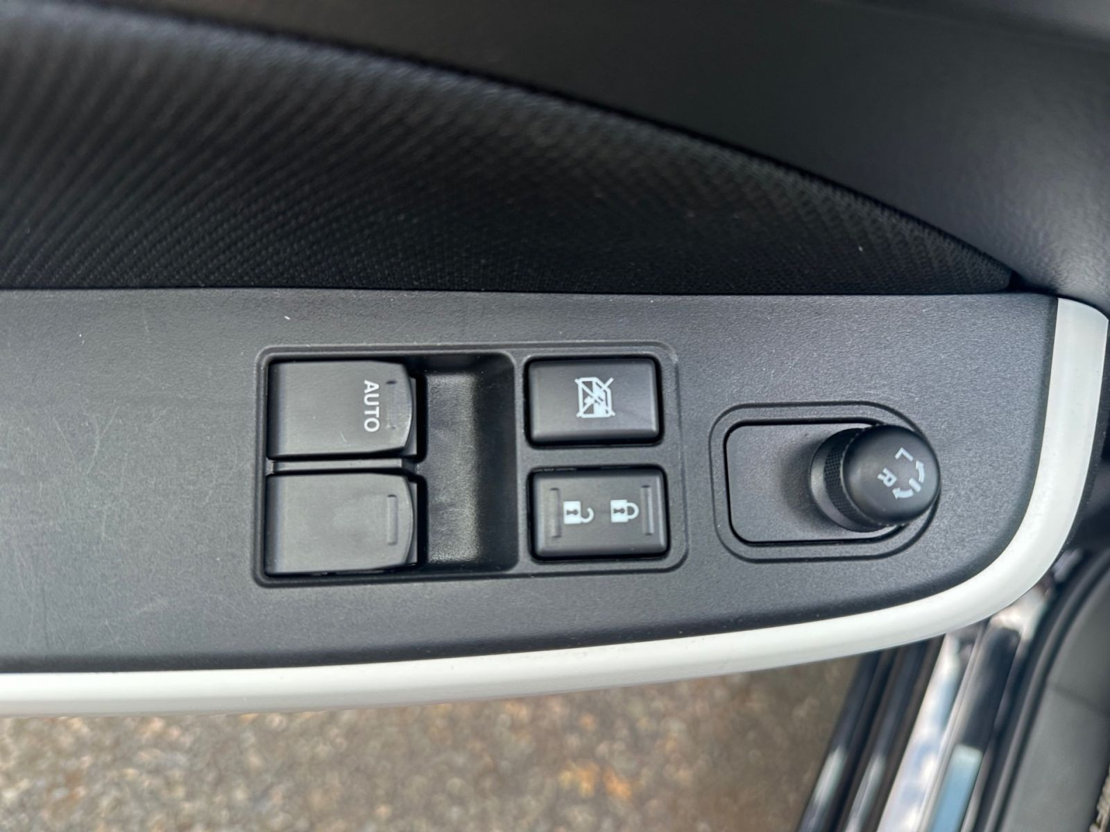 Suzuki Swift 1.2 CVT Comfort LED Navi Kamera ACC Bluet.