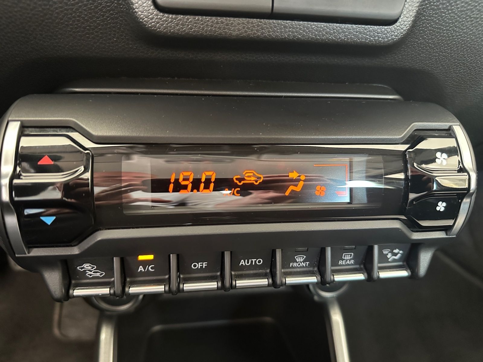 SUZUKI Ignis Comfort+ Hybrid 1.2 MT NAVI*CAM*SHZ