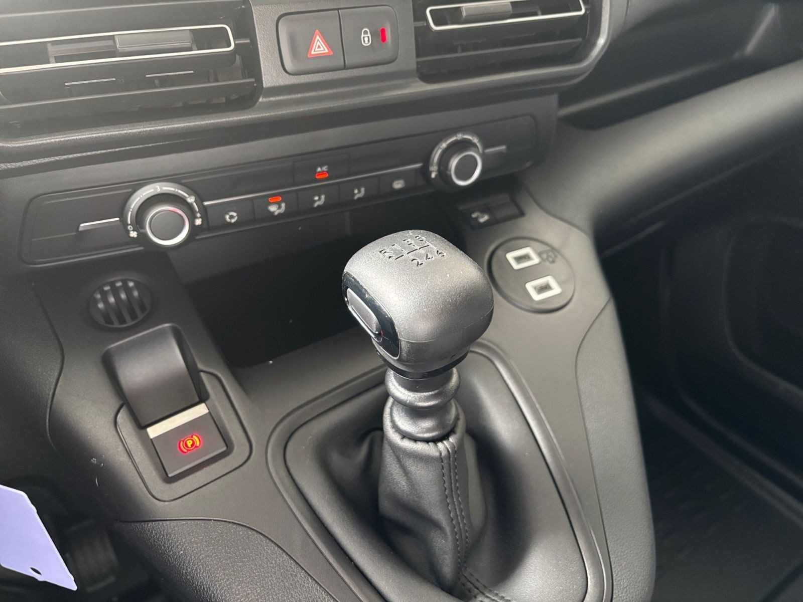 Peugeot Partner L1 100 BlueHDi *Kamera*Holzboden