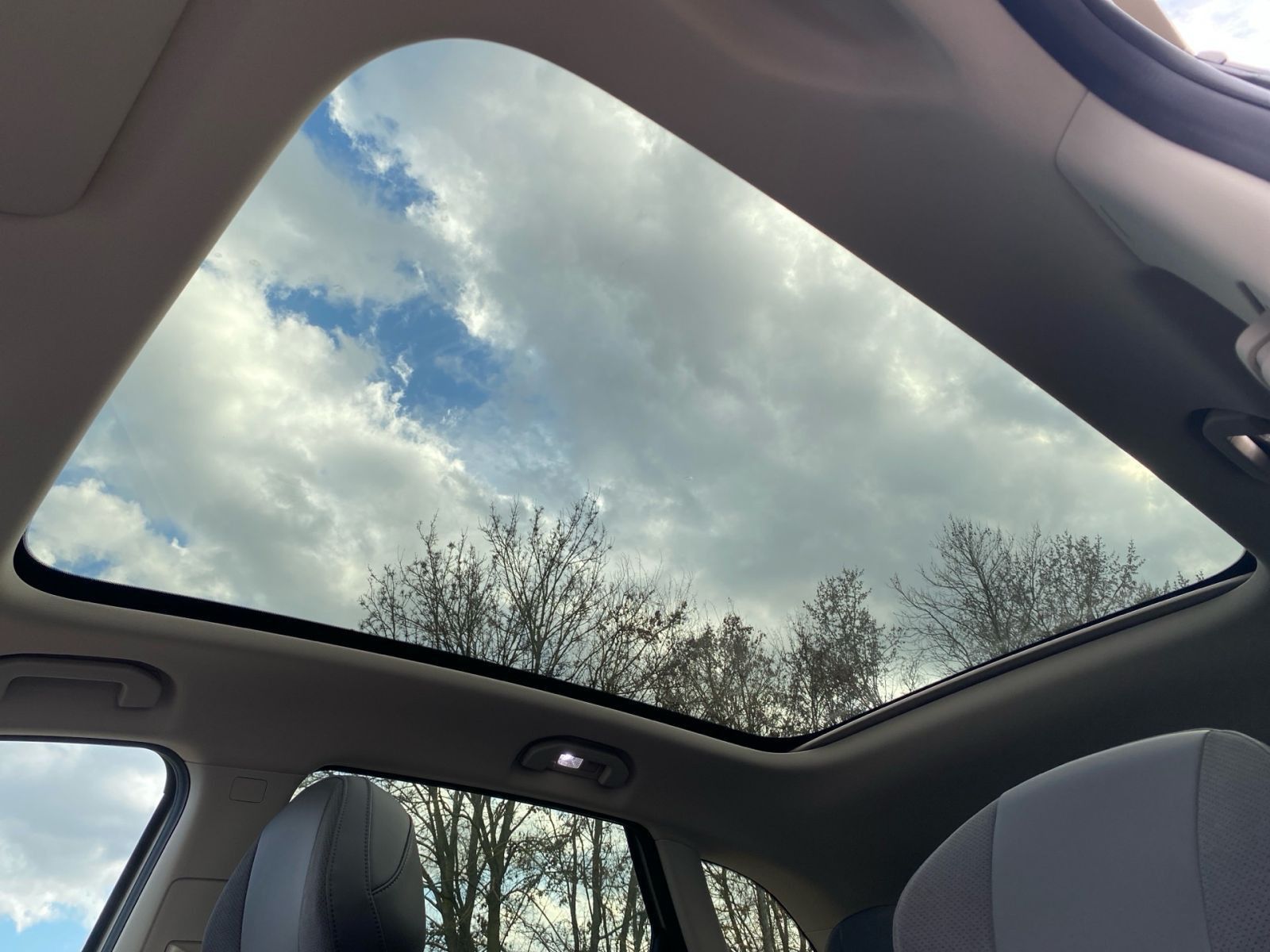 MG MGS6 EV Luxury AWD Head-UpISitzheiz-,belüftung