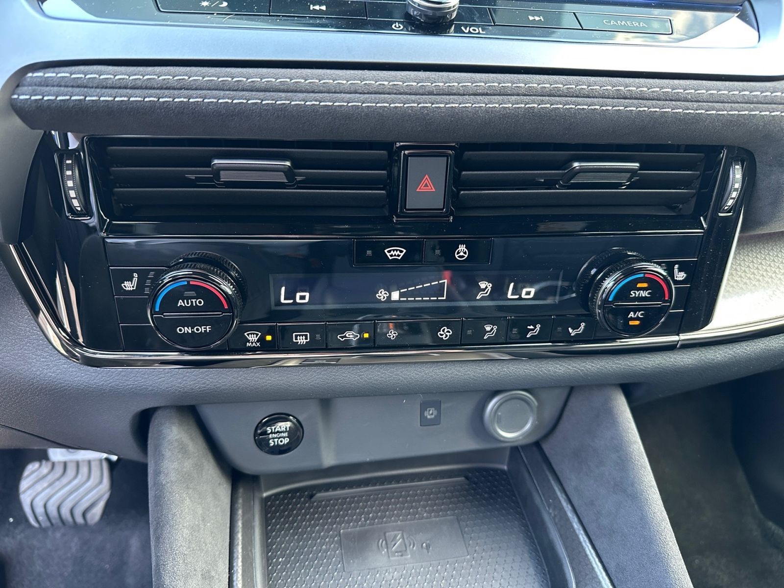 NISSAN Qashqai -Design 1.3 DIG-T MHEV 1Winter Navi 360°