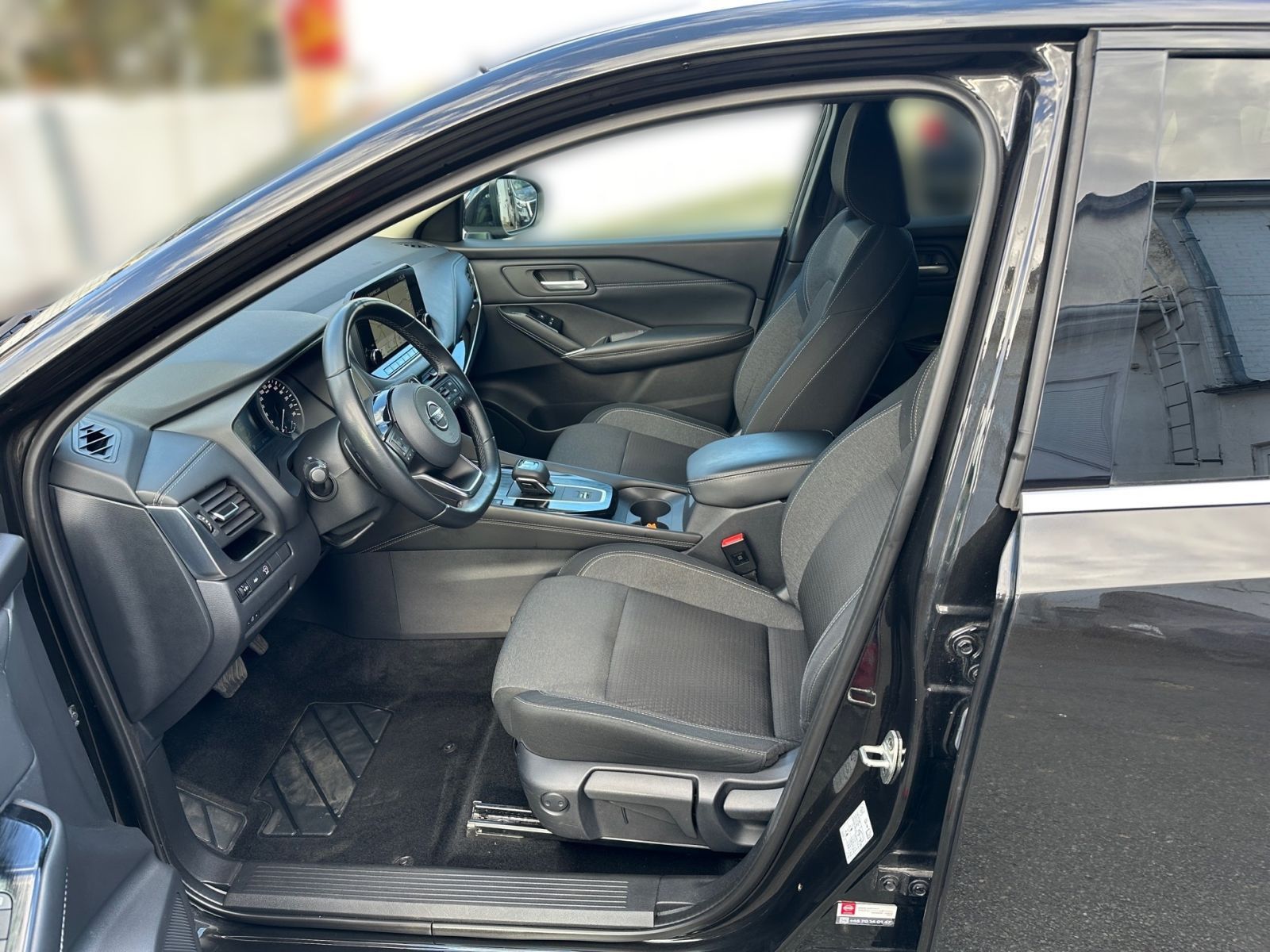 NISSAN QASHQAI N-CONNECTA 1.3 AT WINTER 360° AHK NAVI