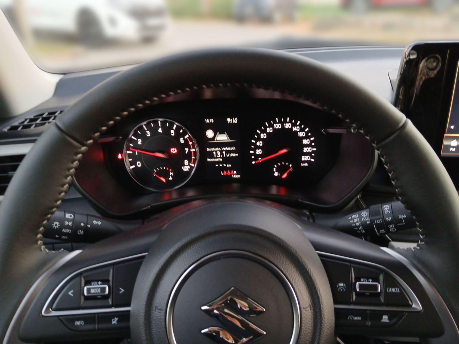 SUZUKI SWIFT COMFORT HYBRID ACC*Navi*Kamera*PDC