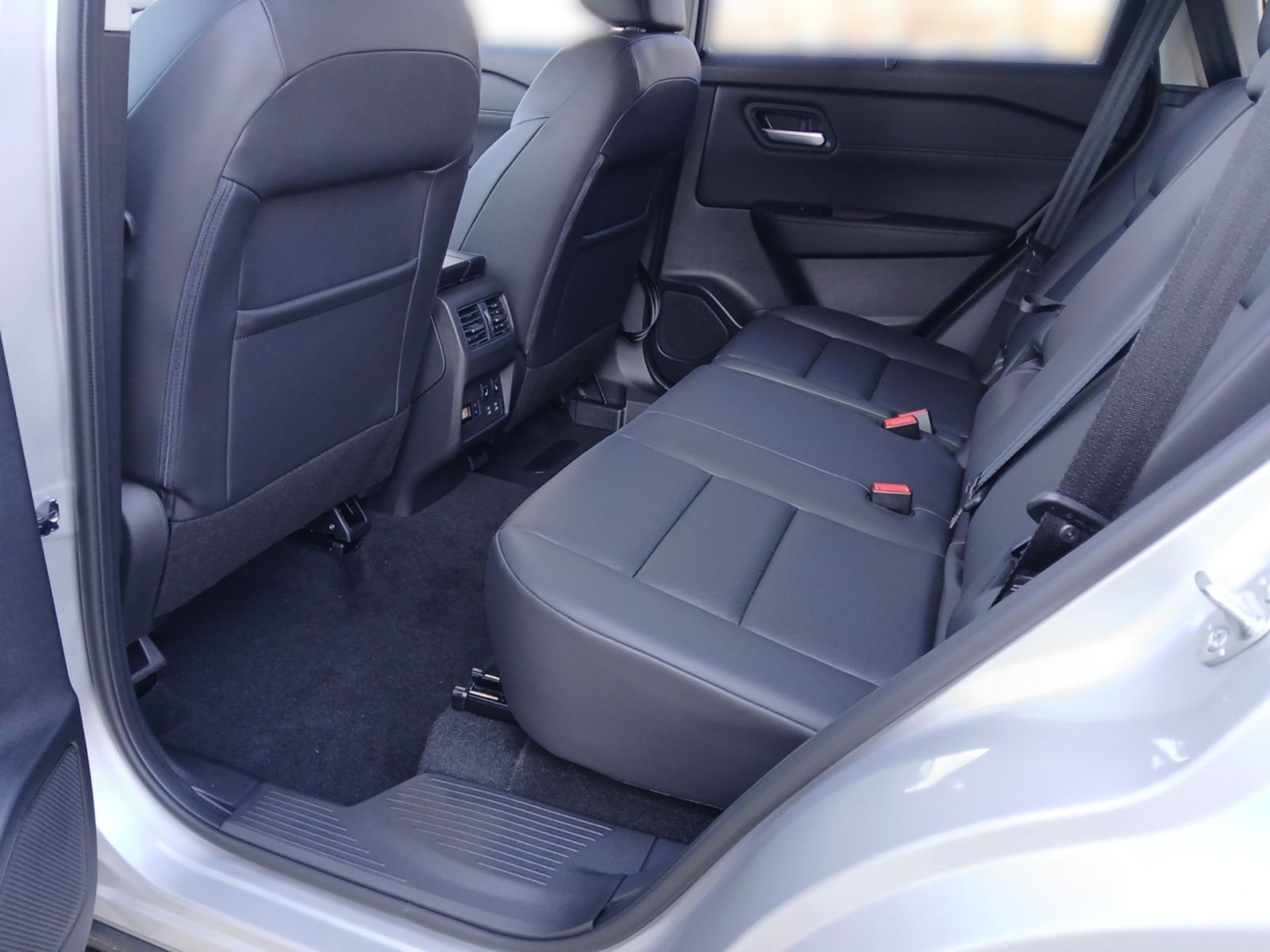 Nissan X-Trail N-Connecta 1.5 AT - MHEV SHZ 360CAM Keyless CarPlay LED