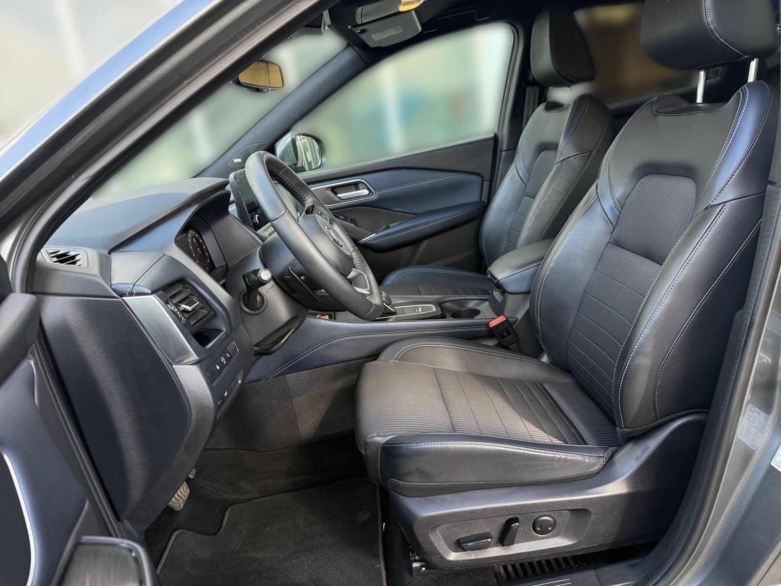 Nissan Qashqai 1.3 MHEV Tekna BOSE CAM HUD SHZ NAVI