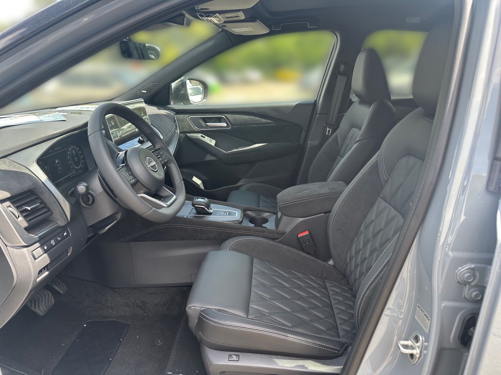 NISSAN Qashqai Tekna 1.3 DIG-T MHEV Massage Winter Pano