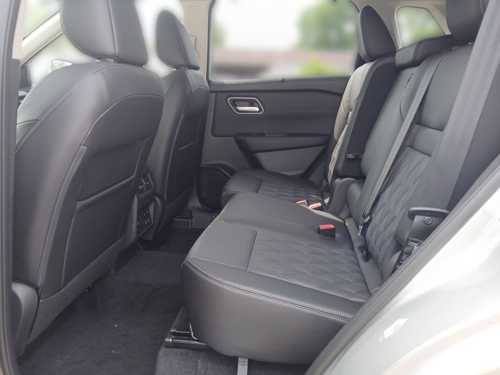 Nissan X-TRAIL 1.5 VC-T e-4ORCE 213 PS SE