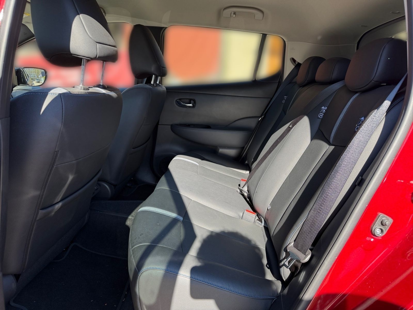 NISSAN Leaf Tekna 62 - 360CAM Navi Leder PDC SWA