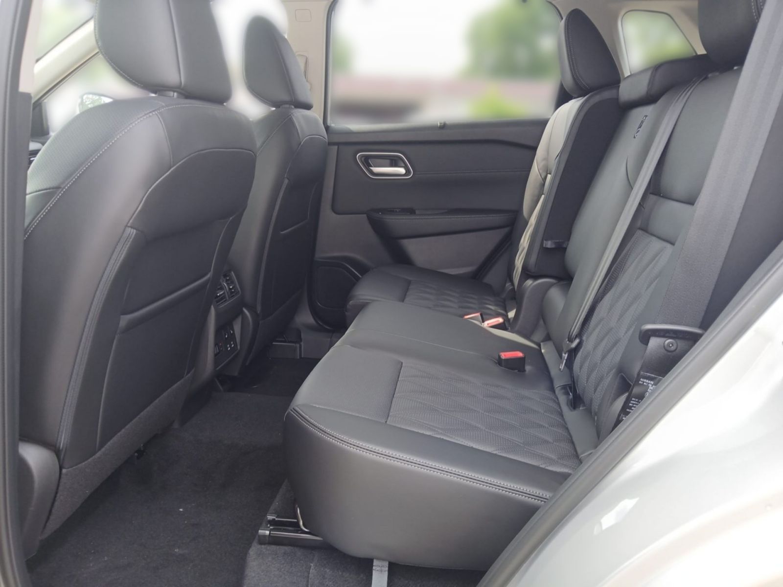 NISSAN X-TRAIL 1.5 VC-T e-4ORCE 213 PS SE