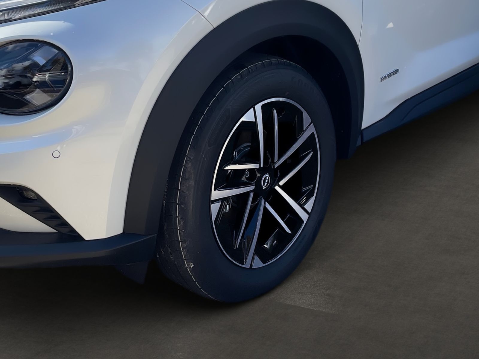 NISSAN JUKE N-CONNECTA  1.6 HYB 143PS LED LHZ SHZ PDC F