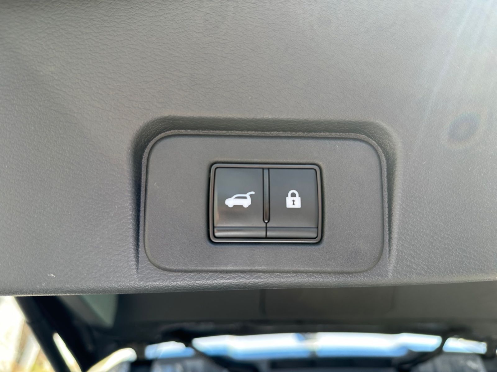 NISSAN X-Trail Tekna 1.5 VC-T MHEV Winter HeadUp 360°
