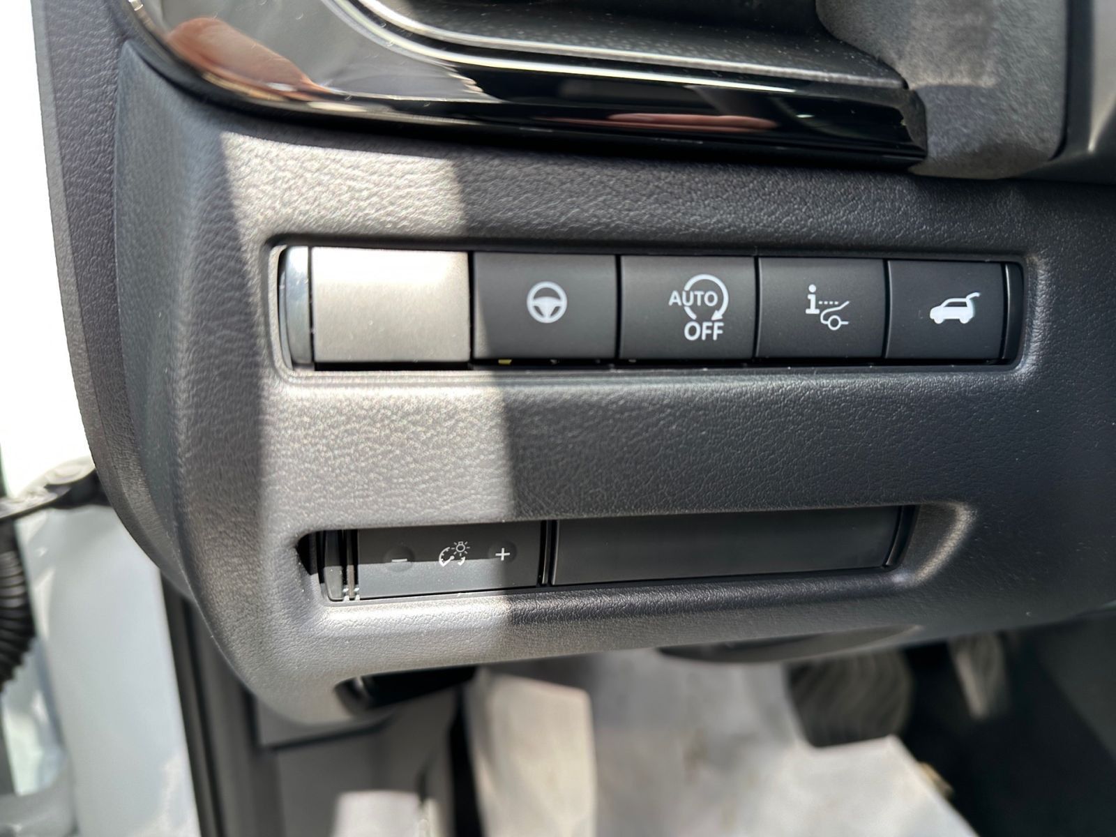 NISSAN Qashqai -Design 1.3 DIG-T MHEV 1Winter Navi 360°