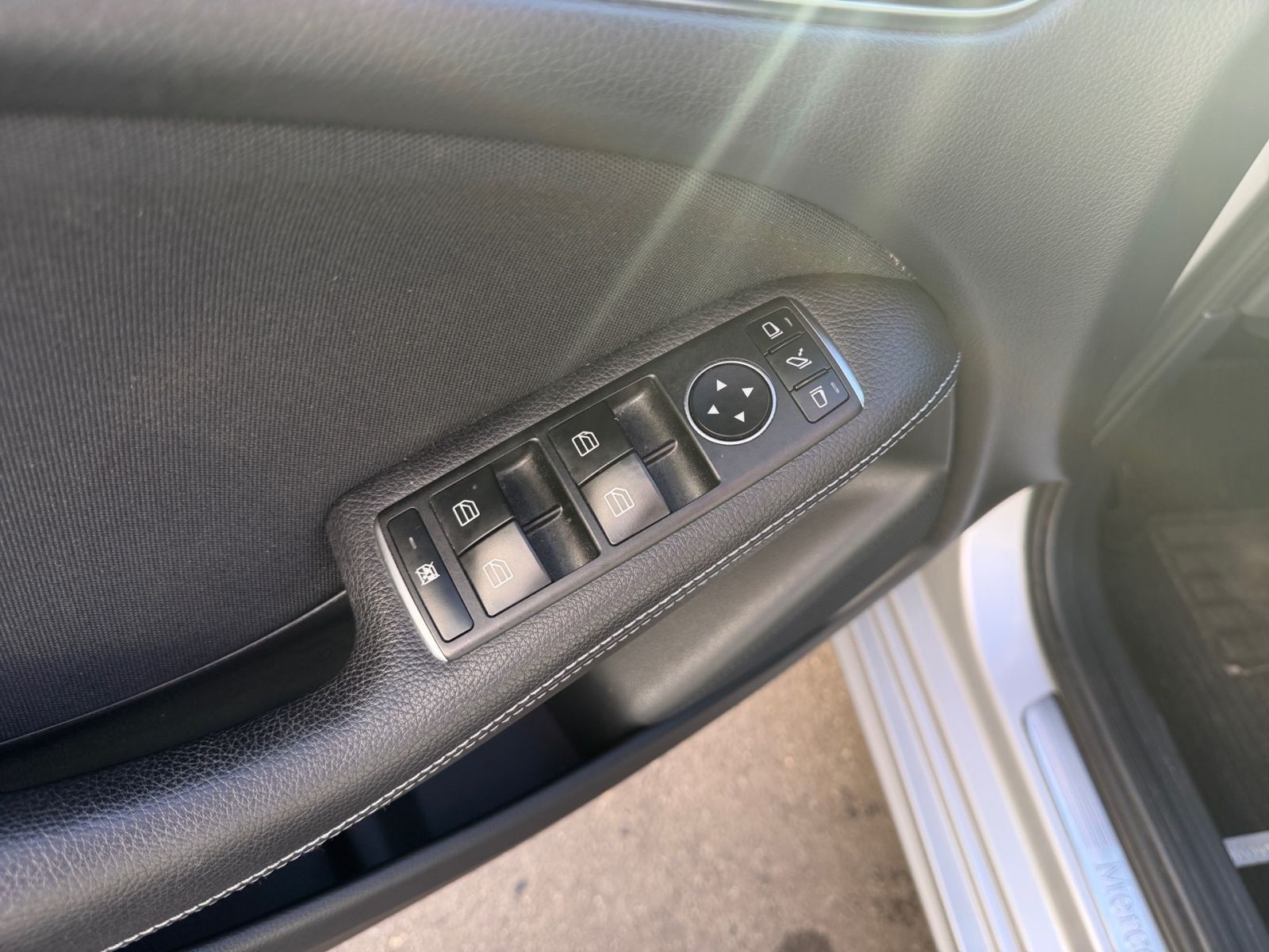 MERCEDES-BENZ B 220 4 MATIC Style Navi*Totwinkel*Kamera*PDC