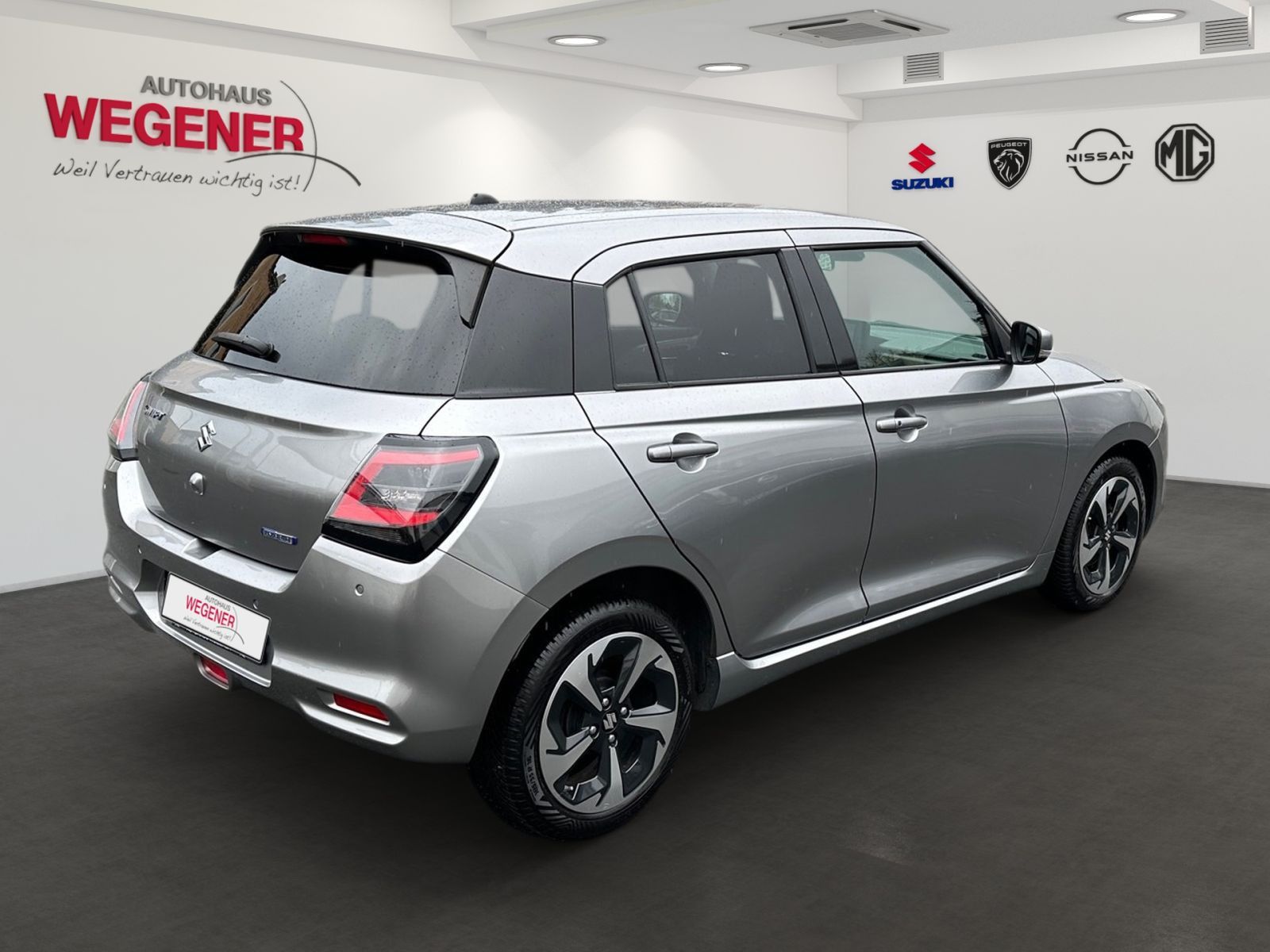 SUZUKI SWIFT COMFORT+ HYBRID 1.2 MT CAM NAVI SHZ