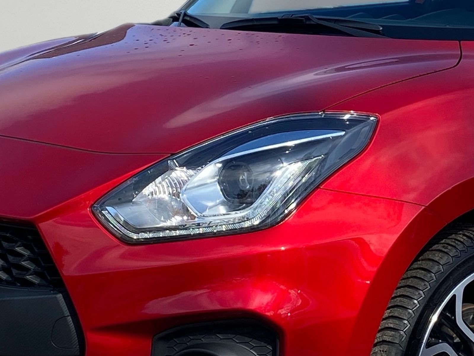 SUZUKI Swift 1.4 SPORT HYBRID SHZ*NAVI*PDC*CAM*KEYLESS