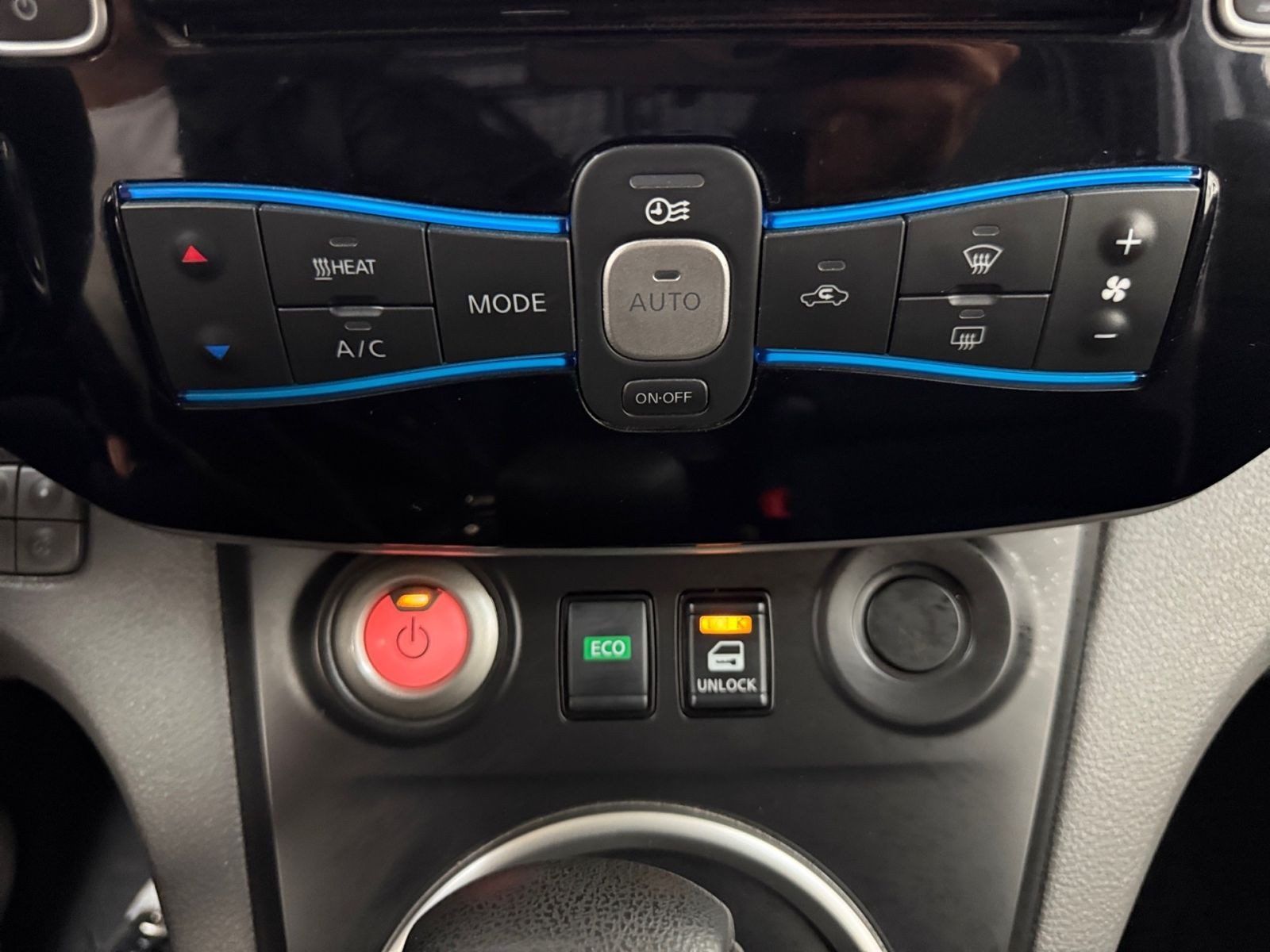 Nissan e-NV200 Kasten - NAVI BT SHZ CAM KEYLESS