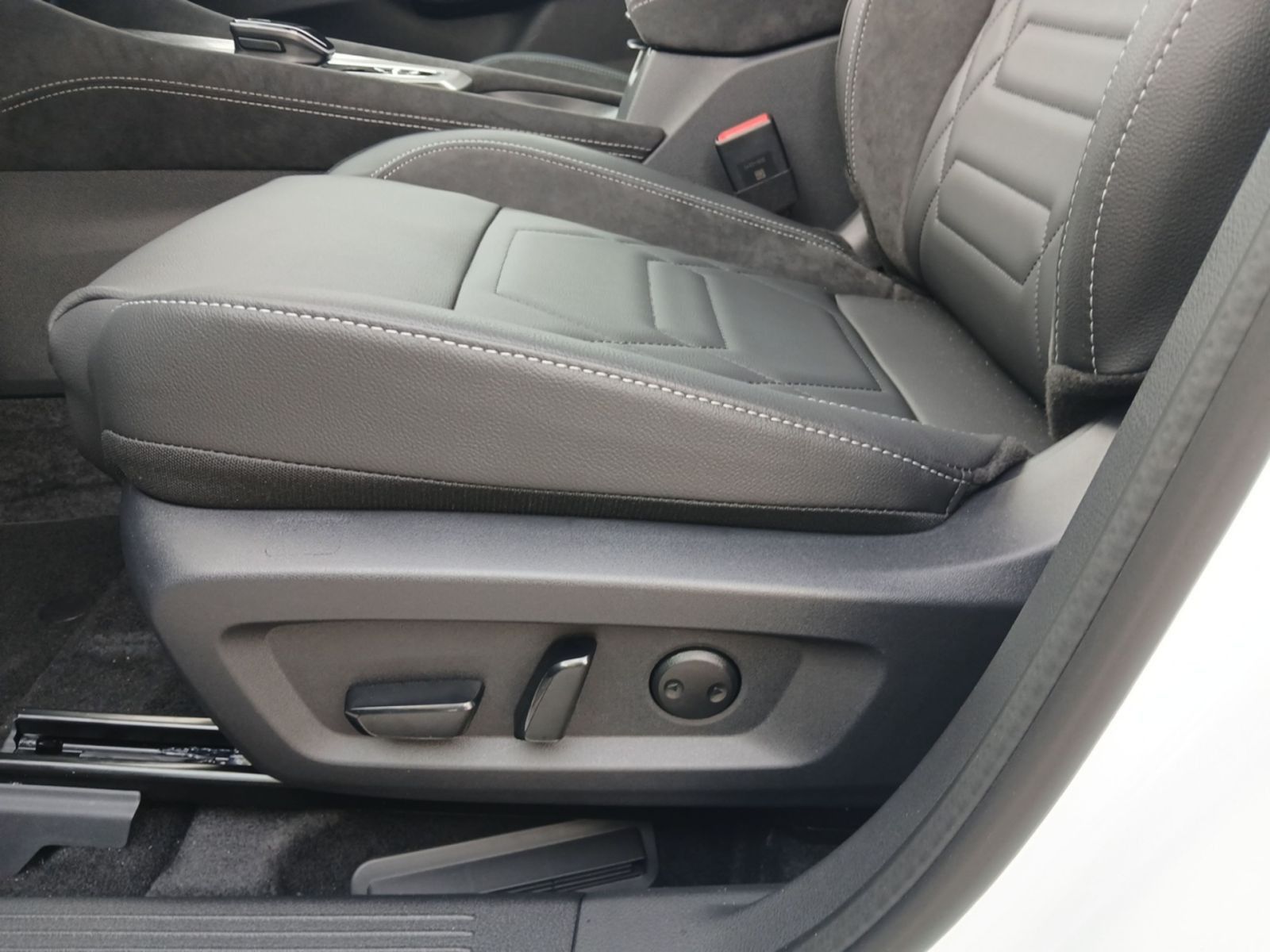 NISSAN QASHQAI N-Design 1.5 e-POWER WINTER 360° NAVI