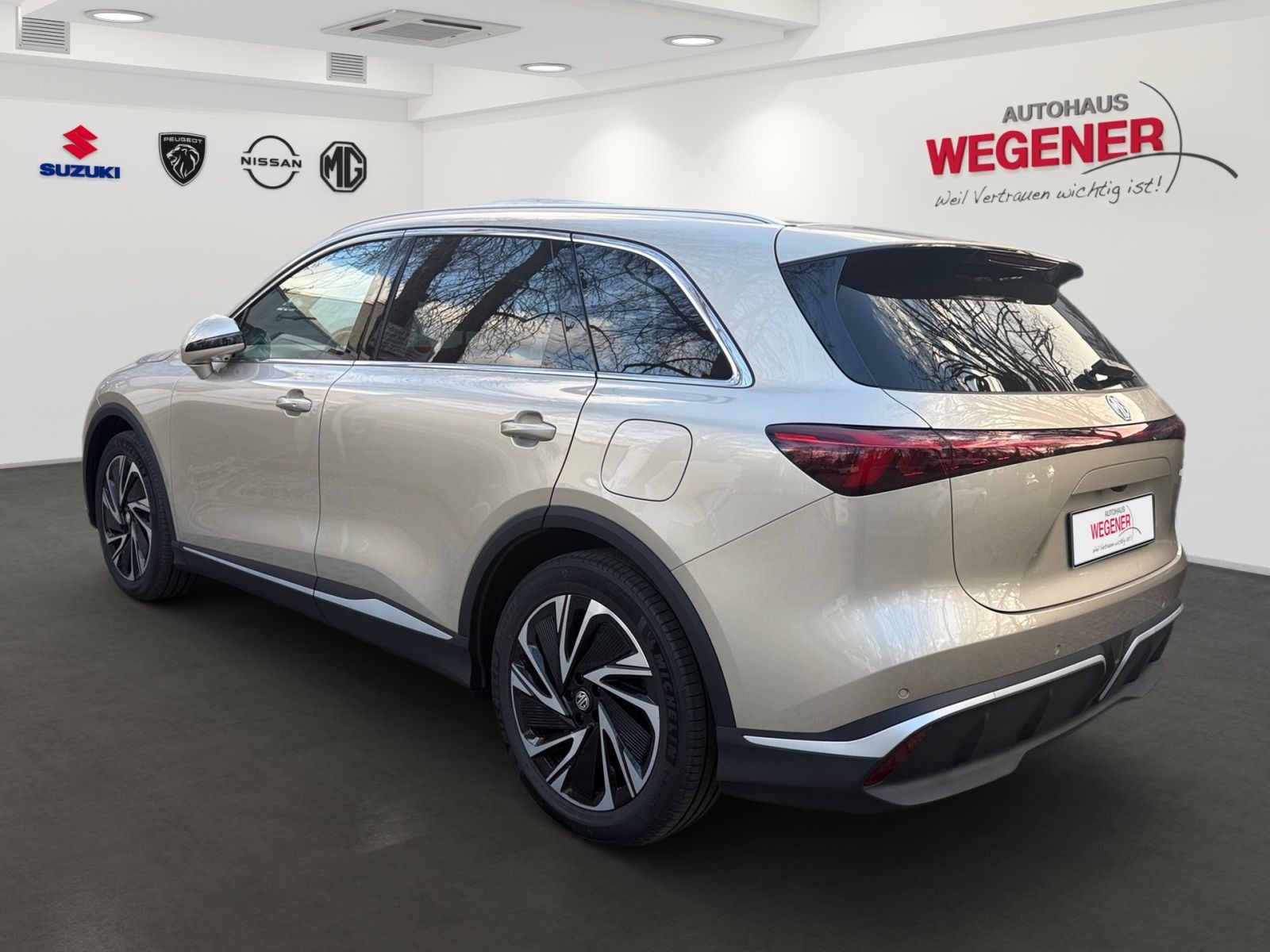 MG MGS6 EV Luxury AWD Head-UpISitzheiz-,belüftung