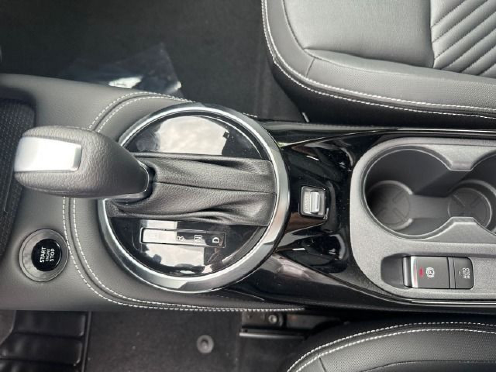 Nissan JUKE Tekna 1.0 AT LHZ SHZ PDC LED In-Car WIFI