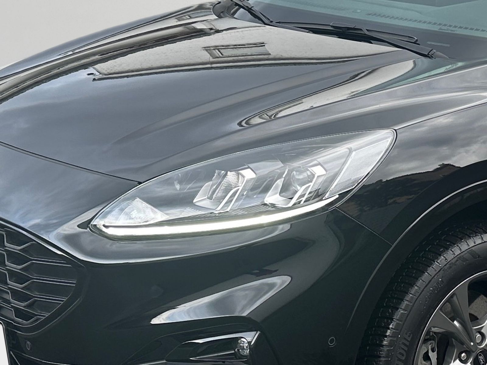 FORD KUGA ST-LINE  Plug-in-Hybrid 2.5 KAM NAVI WINTER