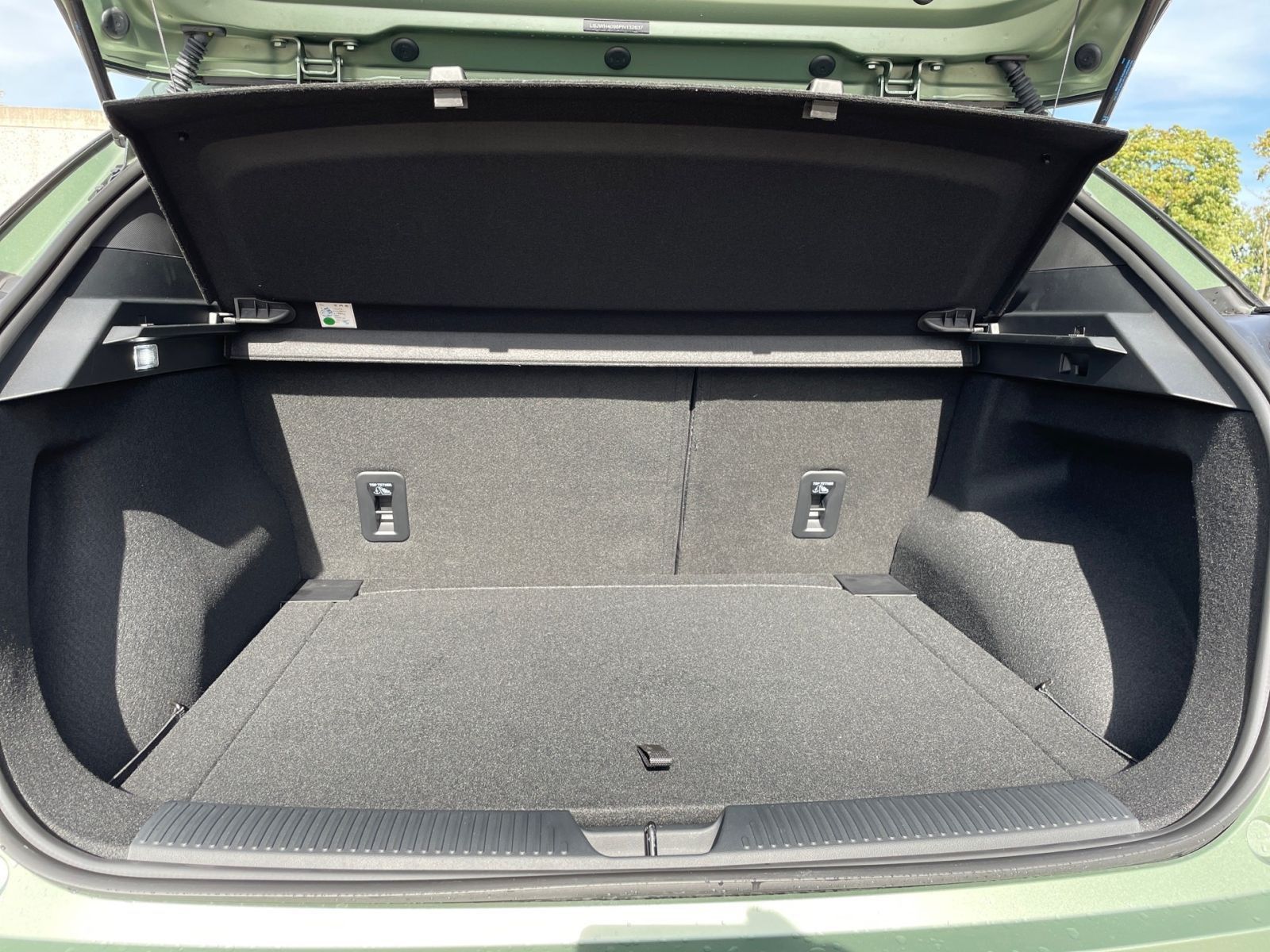 MG MG4 XPOWER 4x4 64 kWh 435PS Track-Mode-Display