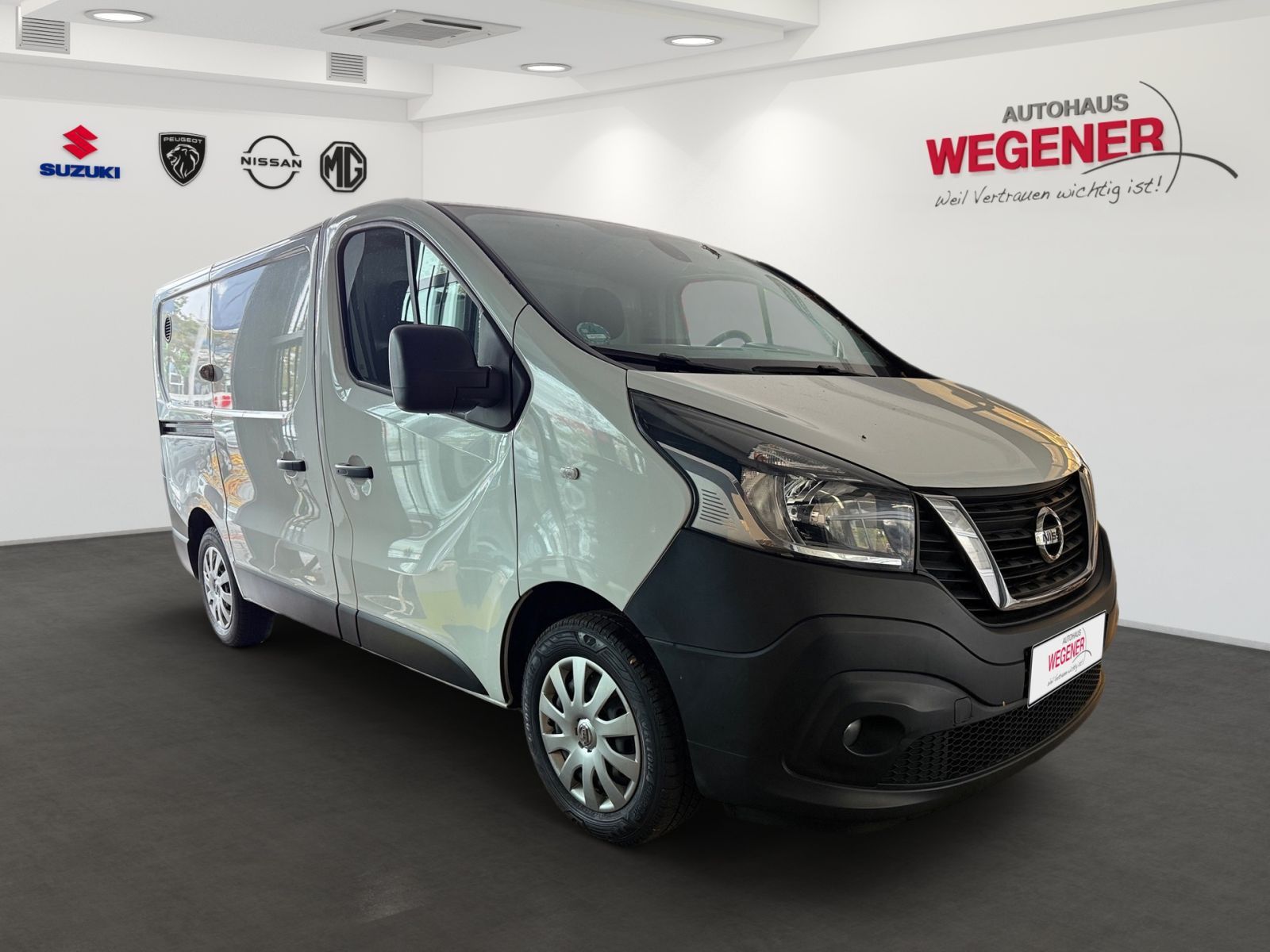 NISSAN NV300 COMFORT KASTEN L1H1 2,7t KLIMA AHK KAMERA