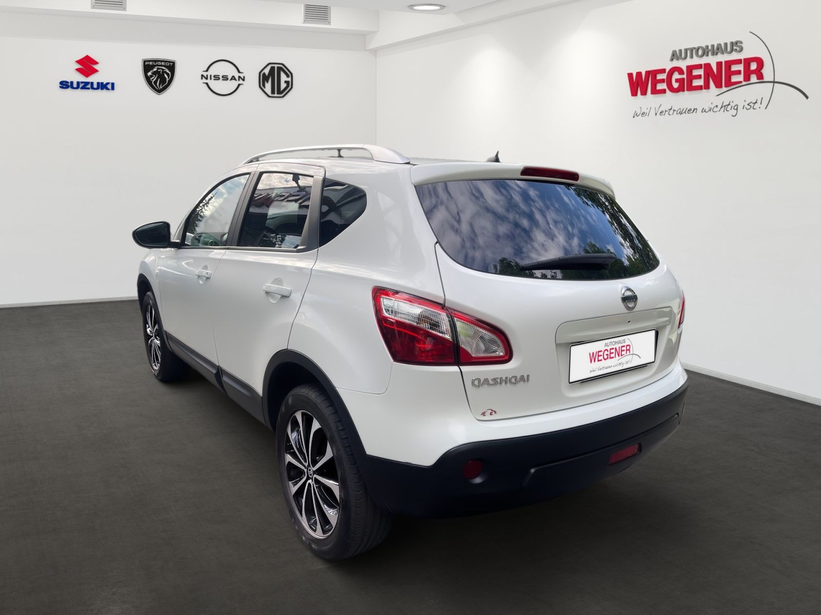 Nissan Qashqai 1.6 MT I-WAY NAVI*360°*PANO*BLUETOOTH