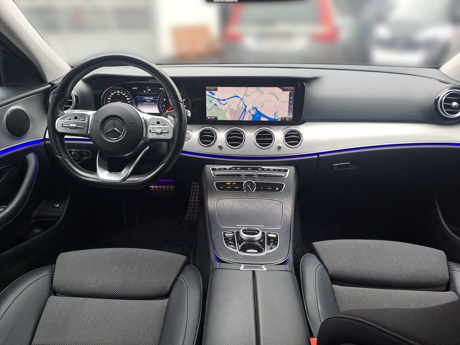 MERCEDES-BENZ E 200 AMG-LINE Luftfederung*Multibeam LED*360°