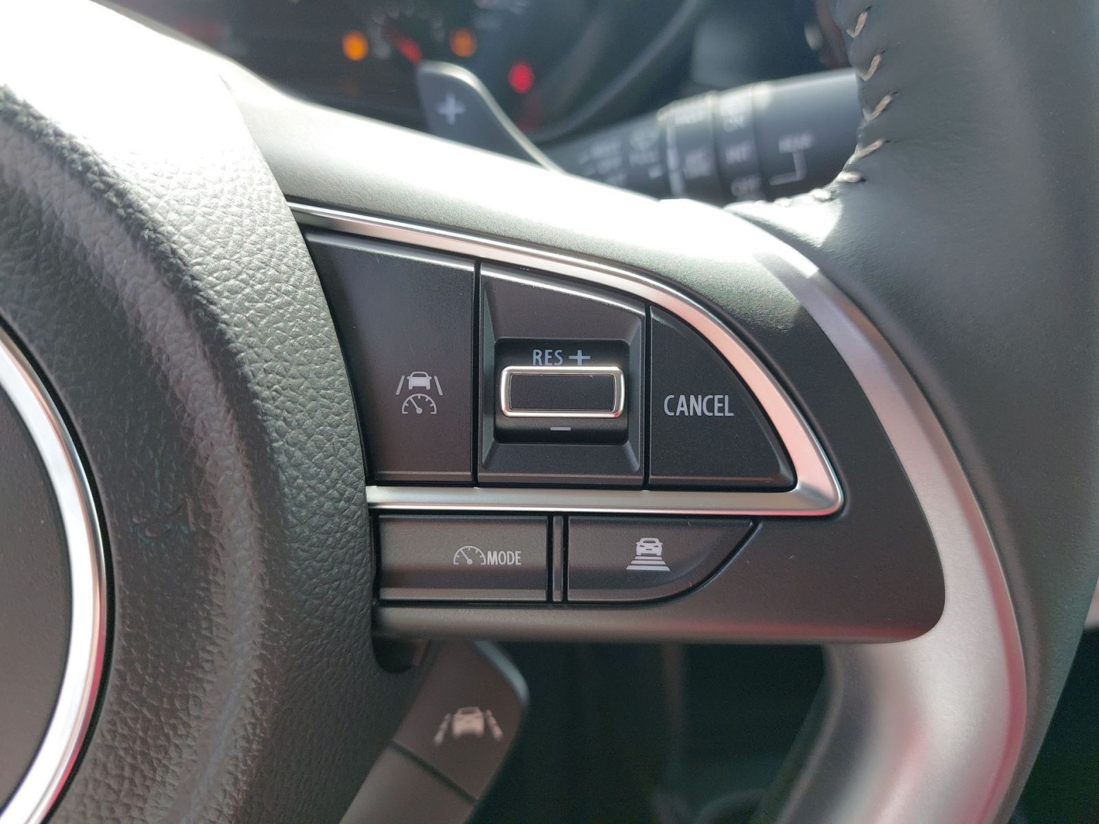 SUZUKI SWIFT COMFORT+ CVT HYBRID NAVI KAM SHZ