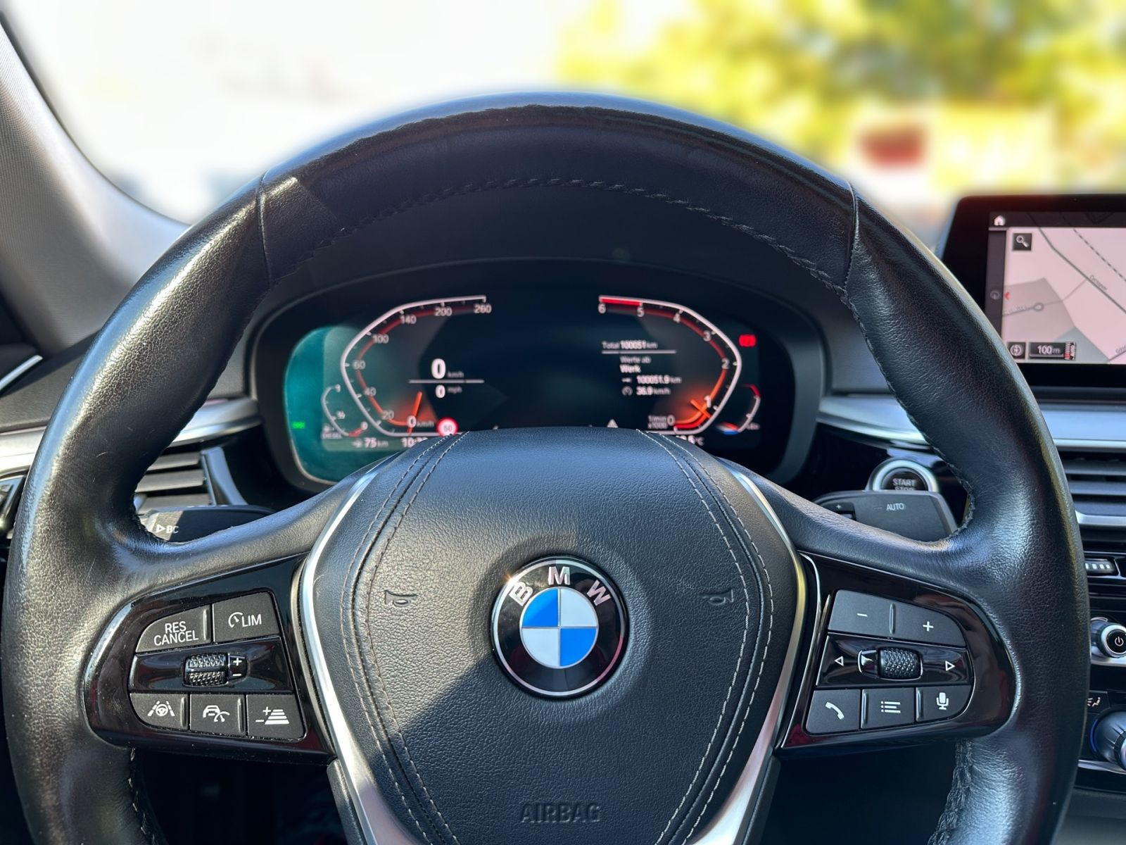 BMW 520d LIM LUXURY LED NAVI PANO KAM SHZ STHZ LHZ