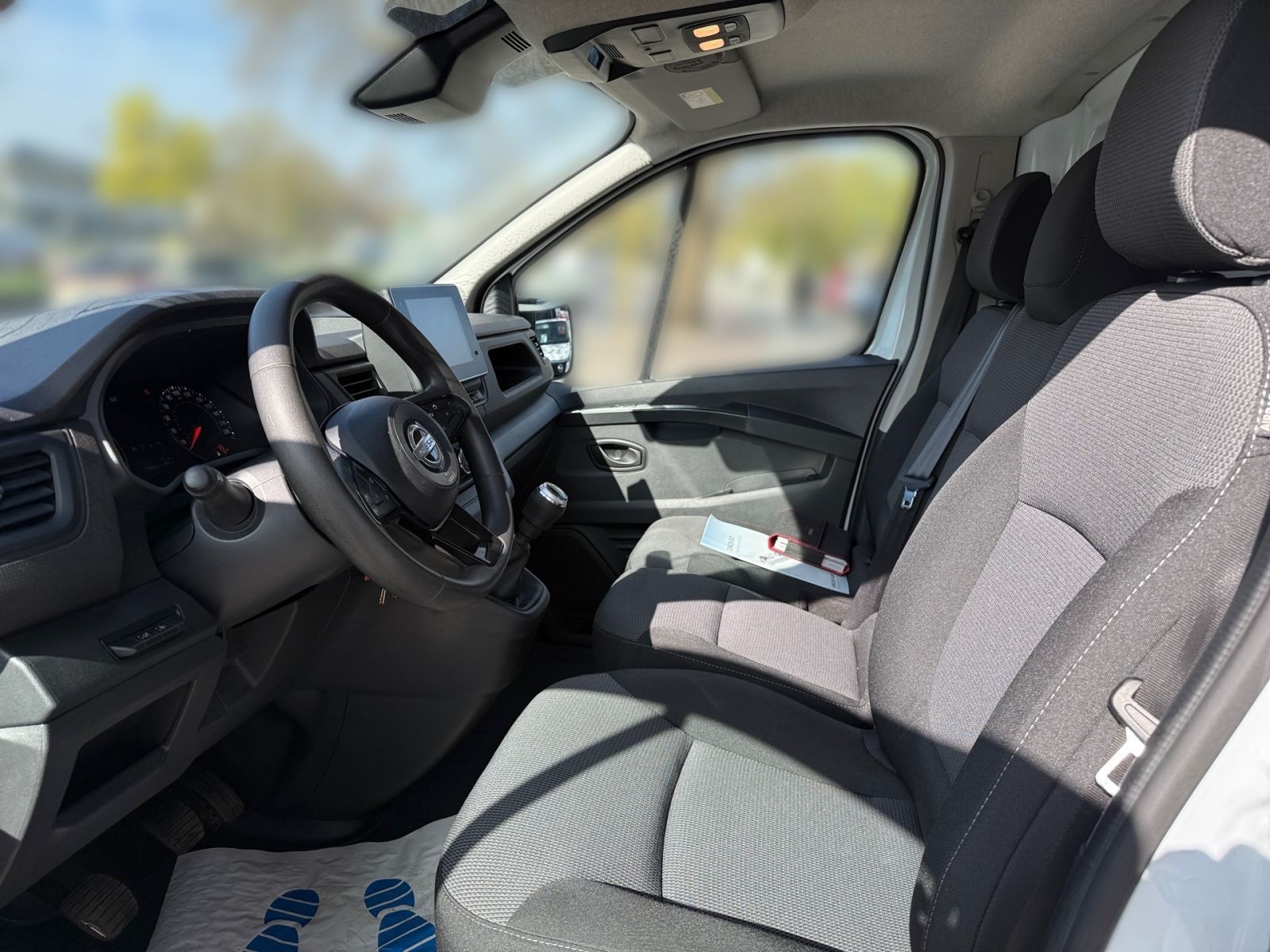 NISSAN Primastar Kasten Acenta 6MT L1H1 CAM CarPlay LED