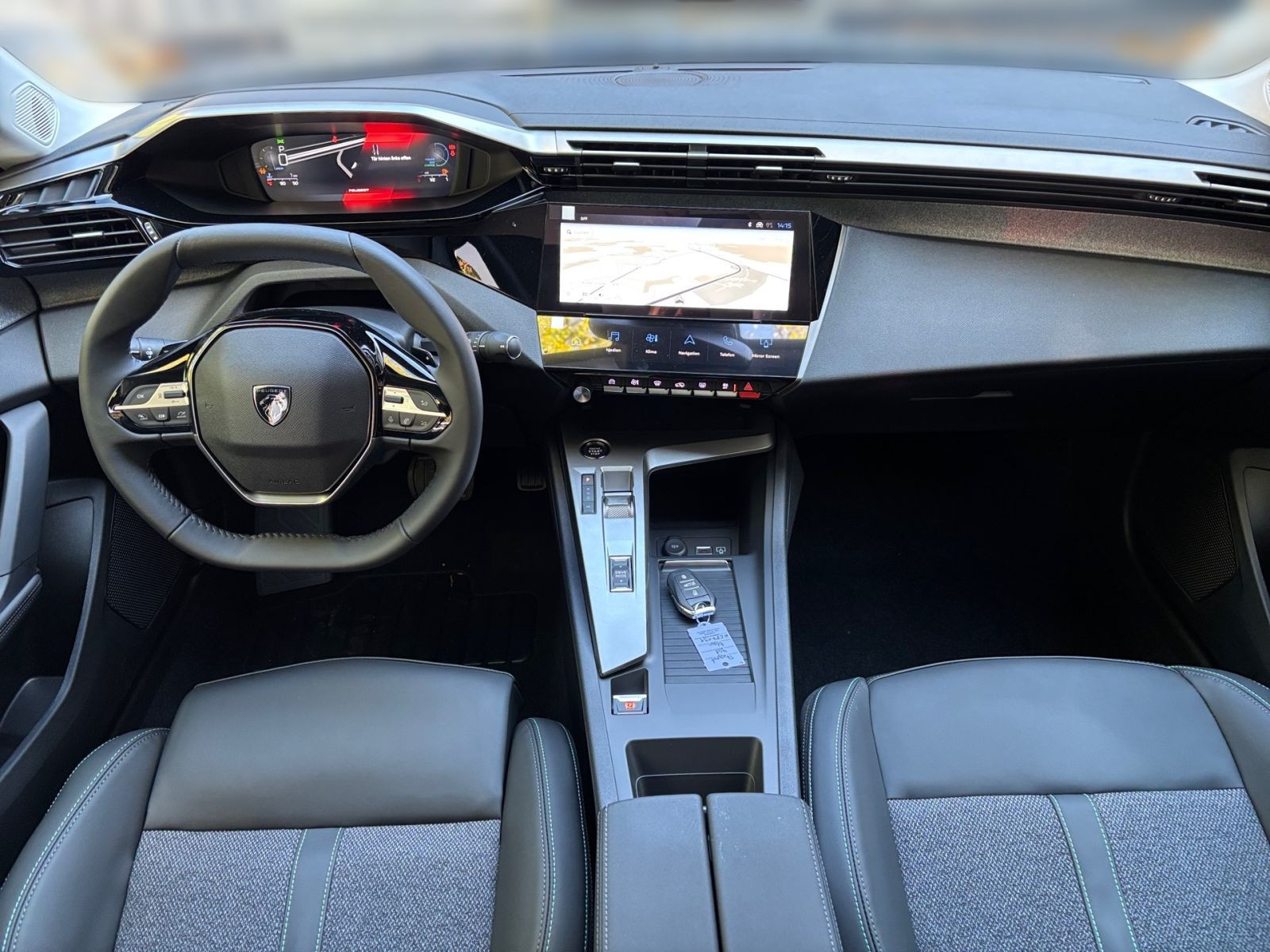 Peugeot 408 Allure Business HYBRID 145 e-DSC6 *Kamera*
