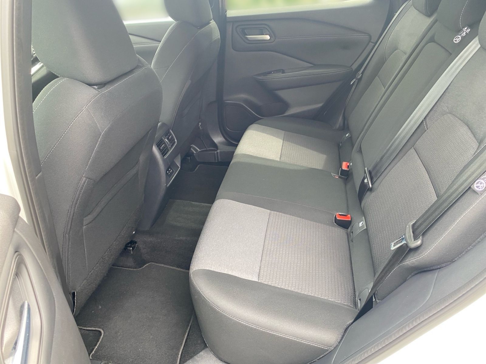 NISSAN Qashqai 1.3 DIG-T MHEV N-Connecta Pano*360°CAM