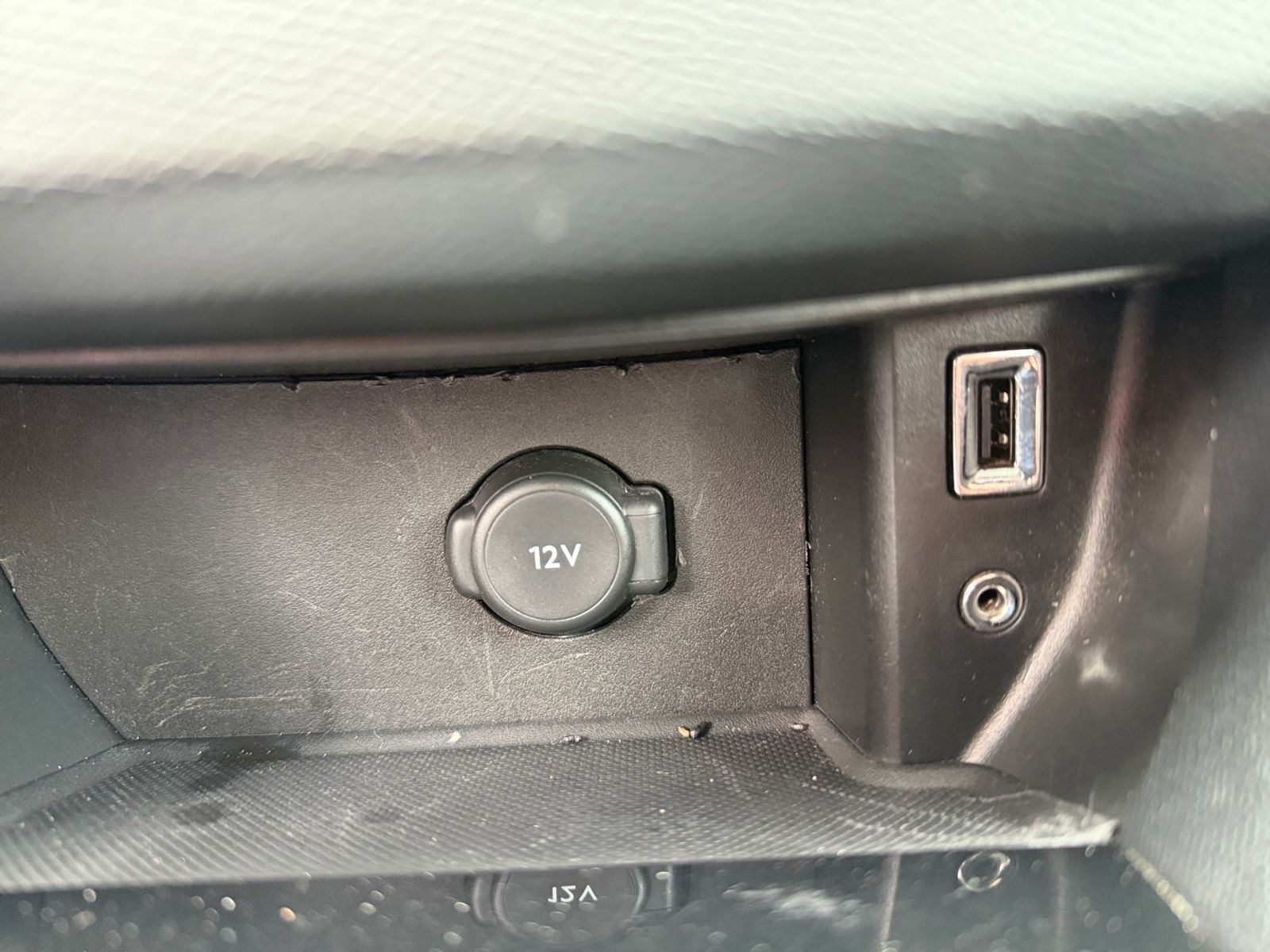 PEUGEOT 308 SW 1.2 THP110 Navi*GRA*PDC vo/hi*CAM