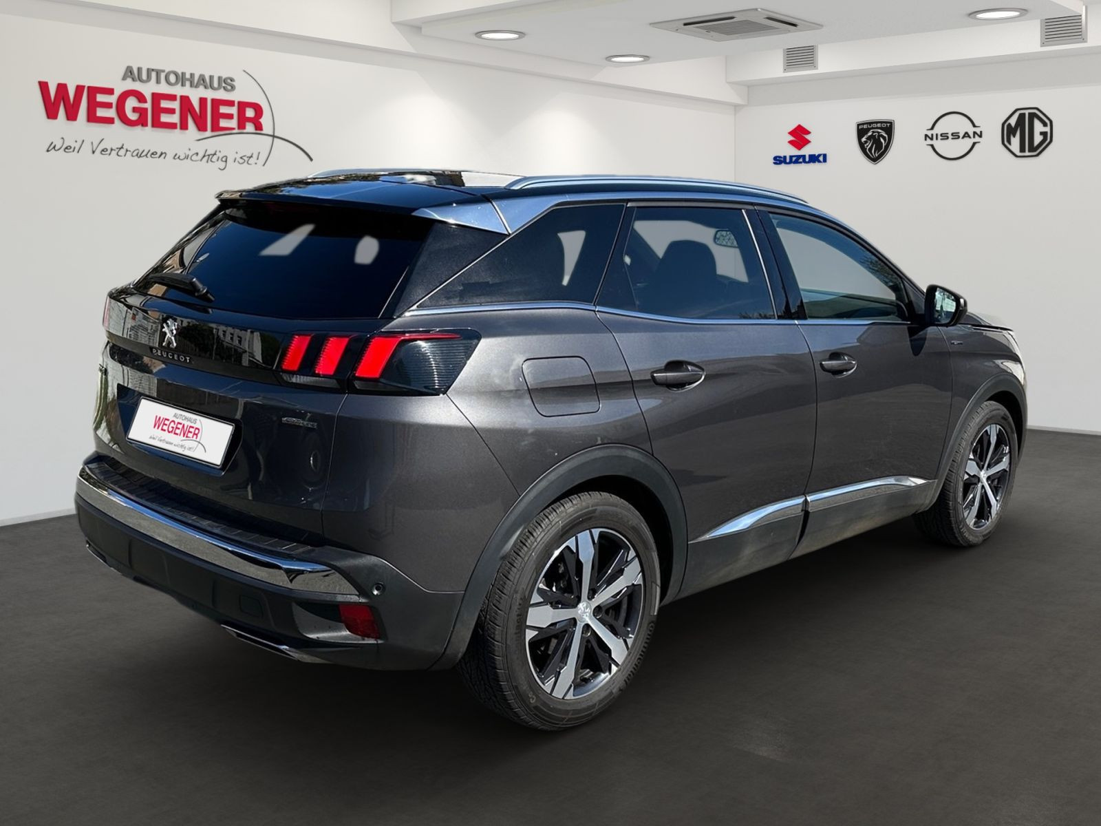 Peugeot 3008 GT-LINE 1.6 AHK*Pano*360°*NAVI*Sound*CAM