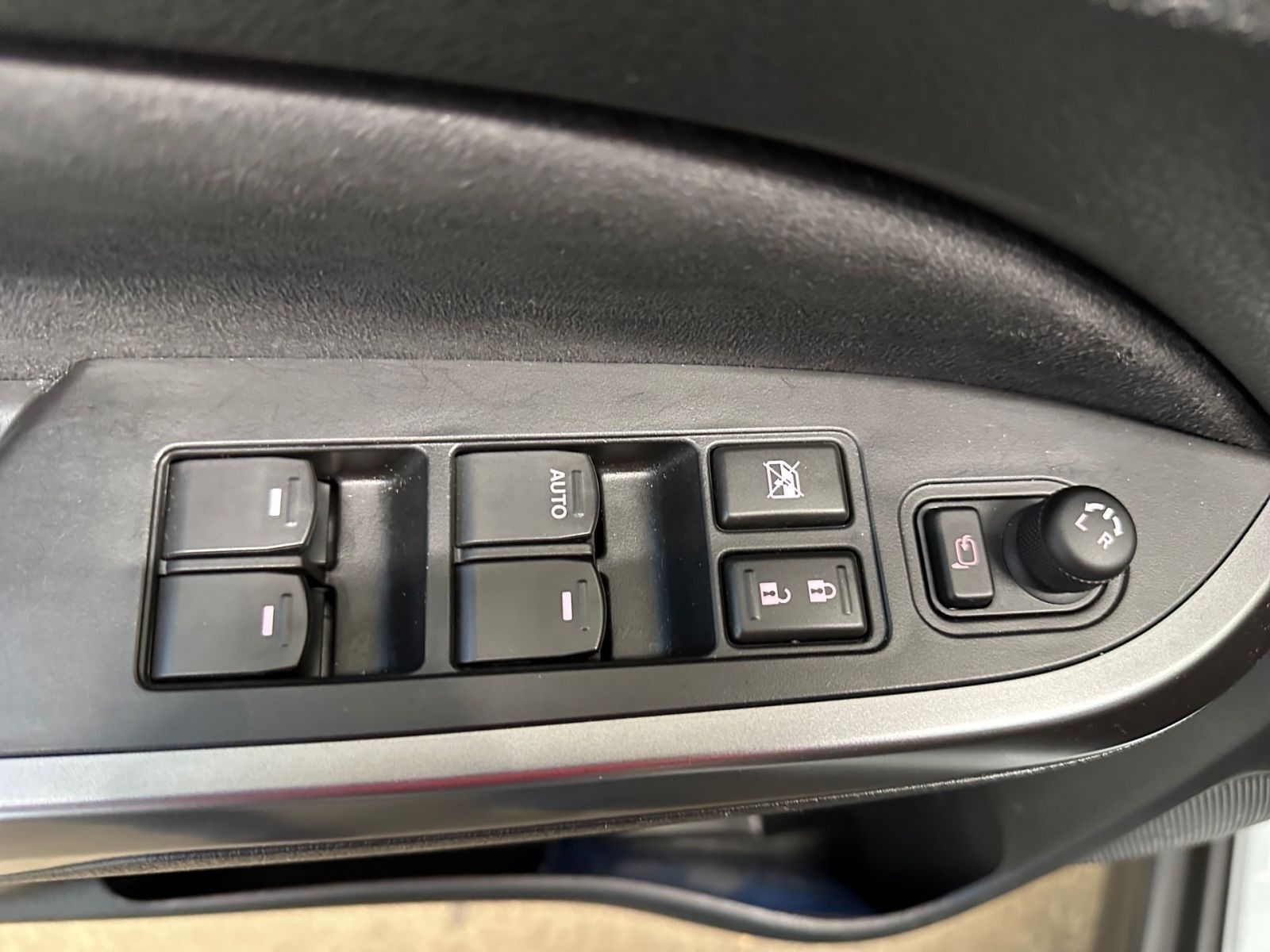 SUZUKI VITARA COMFORT+ HYBRID 1.4 MT NAVI KAM SHZ SCHIE