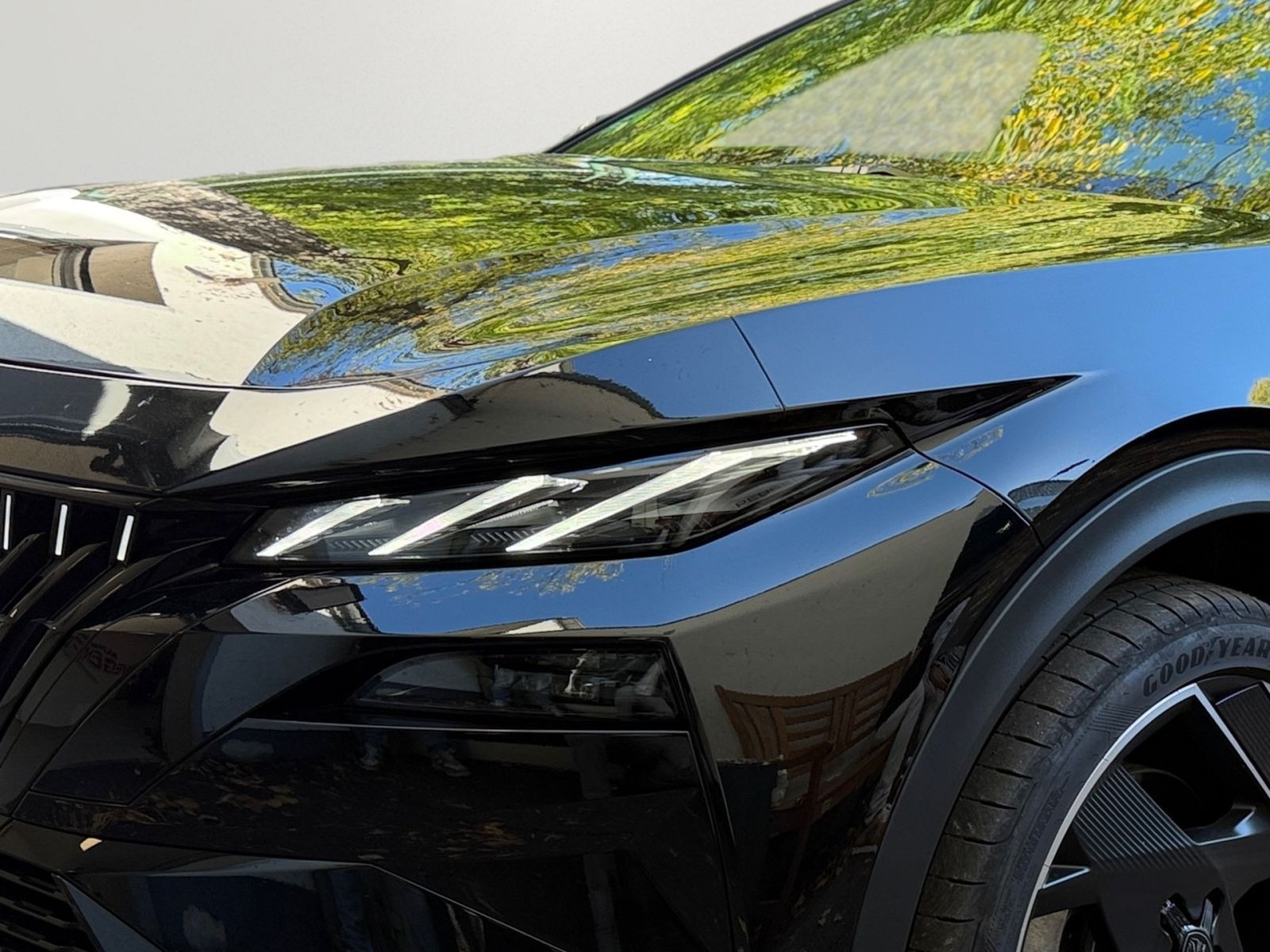 Peugeot 408 GT Exclusive Plug-In Hybrid 240 e-DSC7
