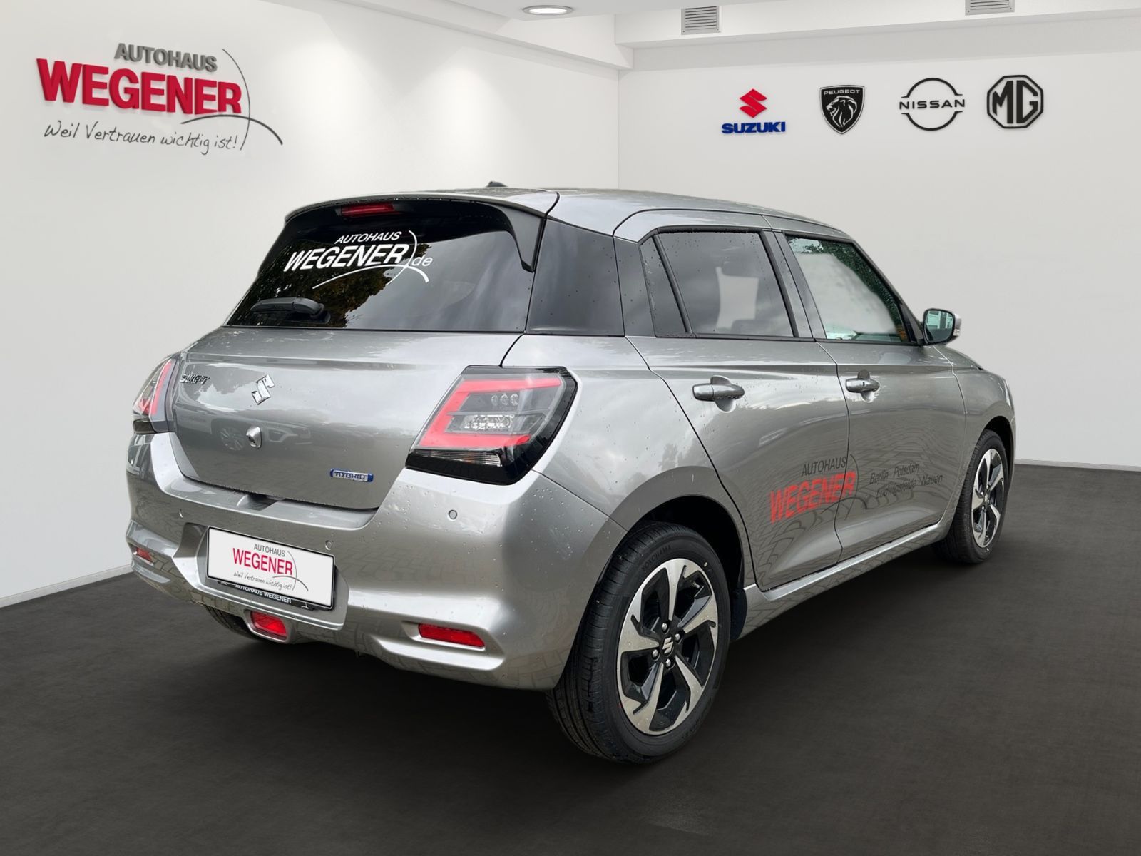 SUZUKI SWIFT COMFORT+ CVT HYBRID ACC*Navi*Kamera*PDC