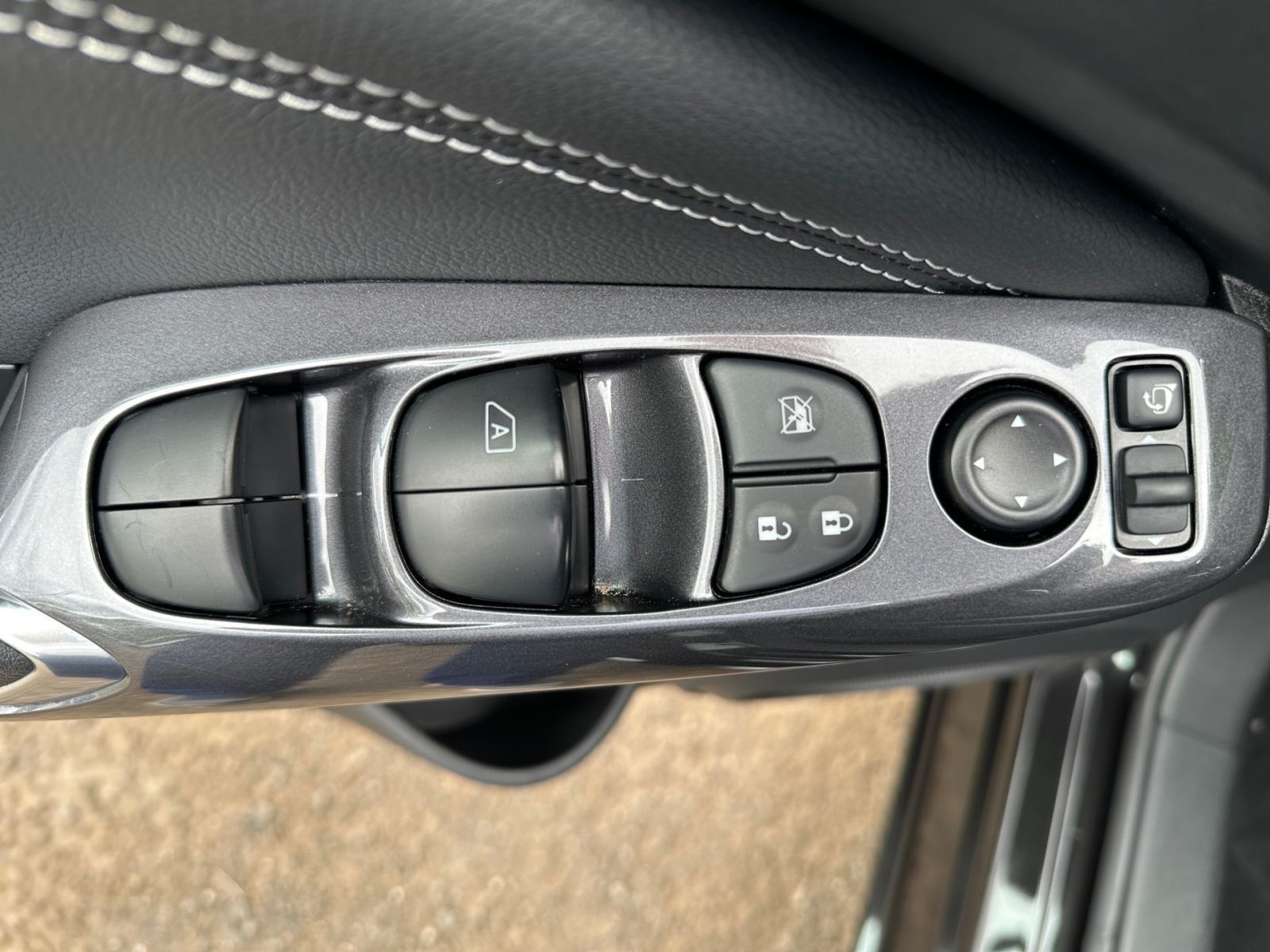 NISSAN JUKE HYBRID N-CONNECTA AT +NAVI+KAMERA+SHZ+