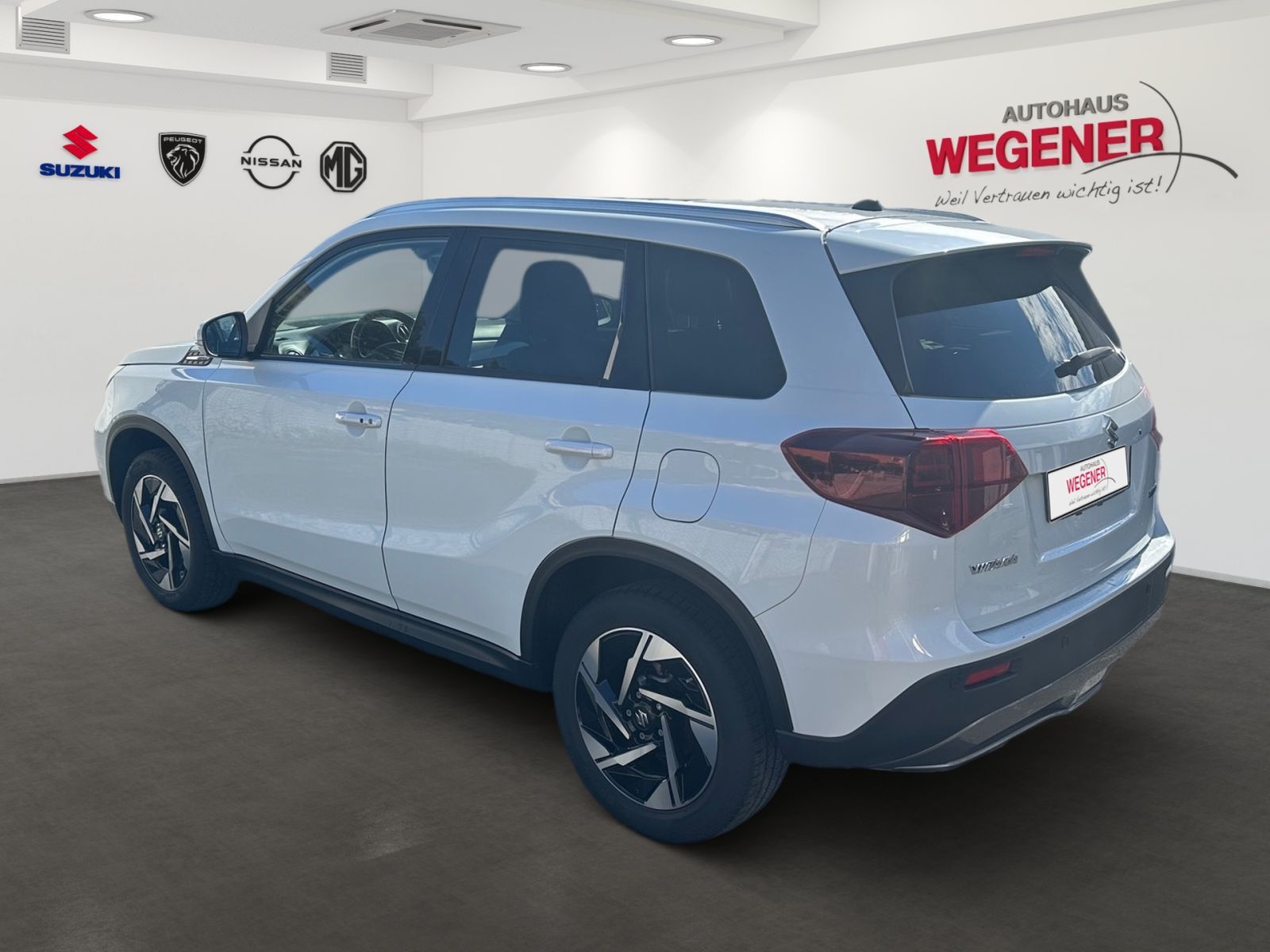 SUZUKI Vitara Comfort+ Hybrid 1.5 AT Pano*Navi*CAM*ACC