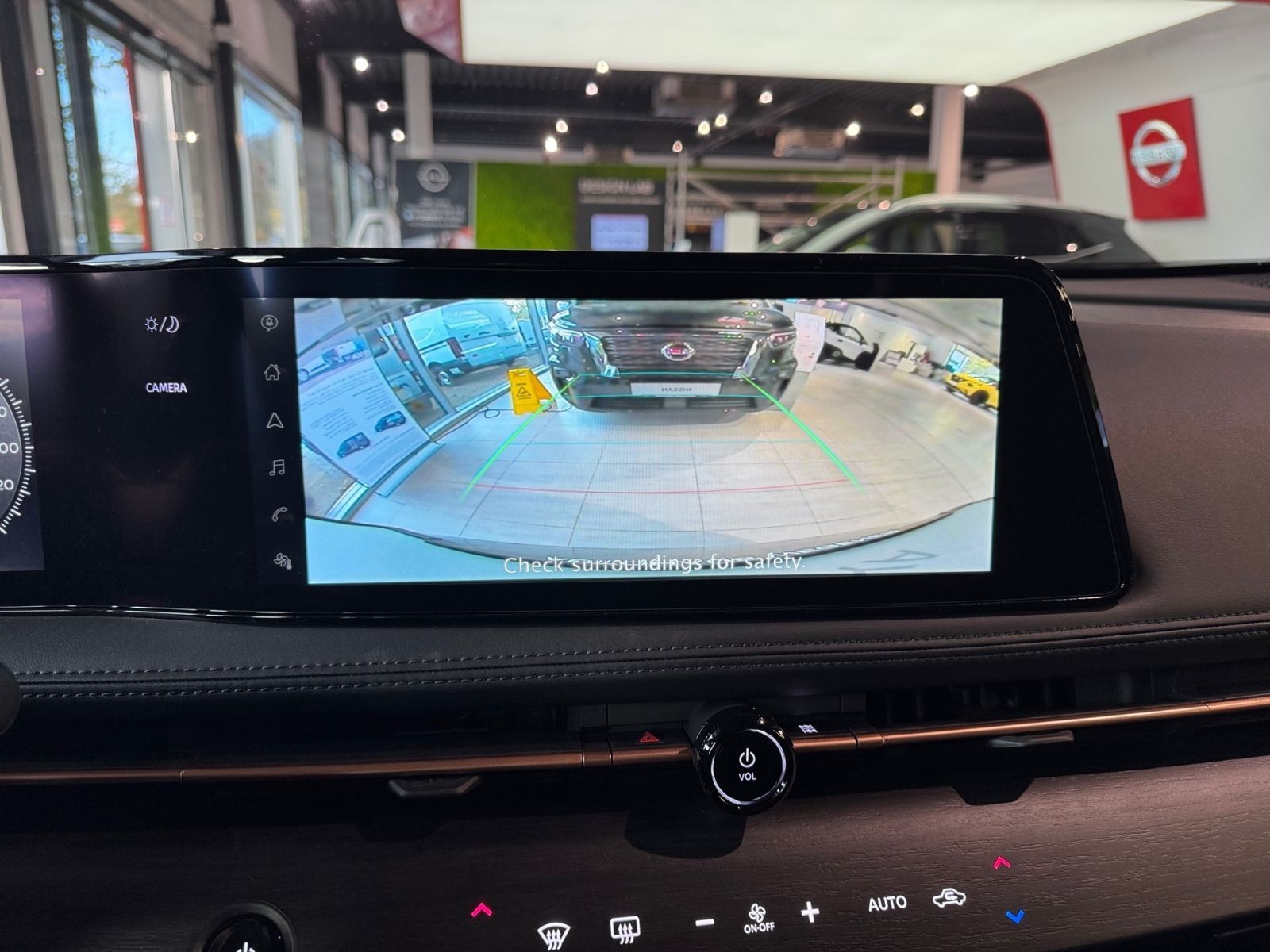 NISSAN ARIYA 63 kWh Basis ACC*Totwinkel*Navi*Kamera*PDC