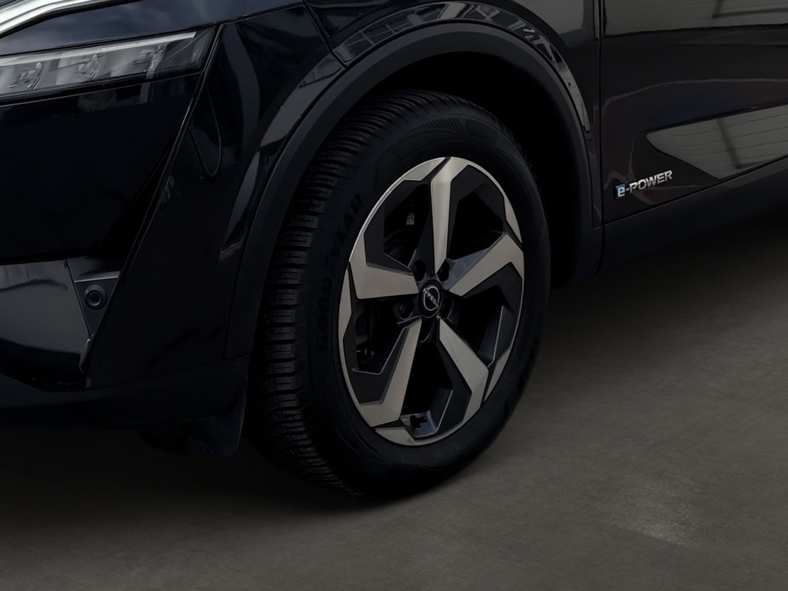 NISSAN QASHQAI 1.5 VC-T e-POWER N-Connecta Navi*Kamera