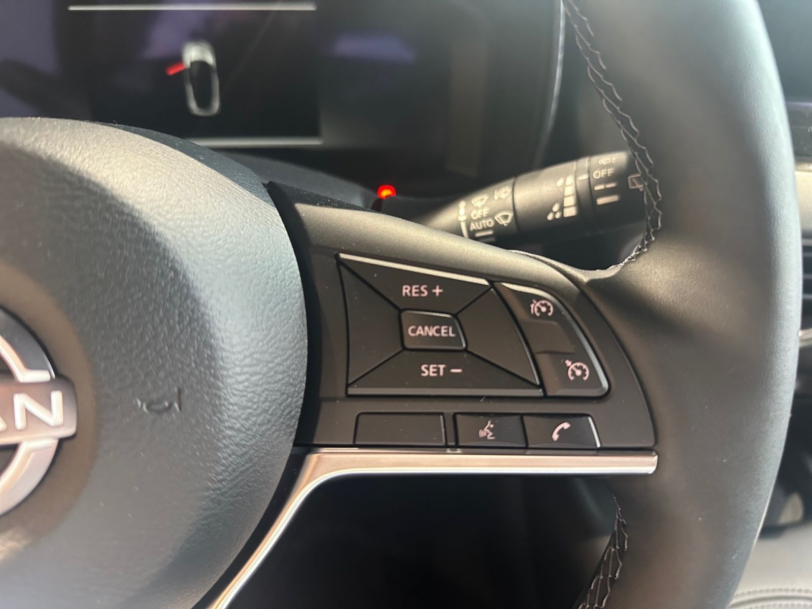 Nissan JUKE N-Connecta 1.6 HYBRID Winter 360° Navi
