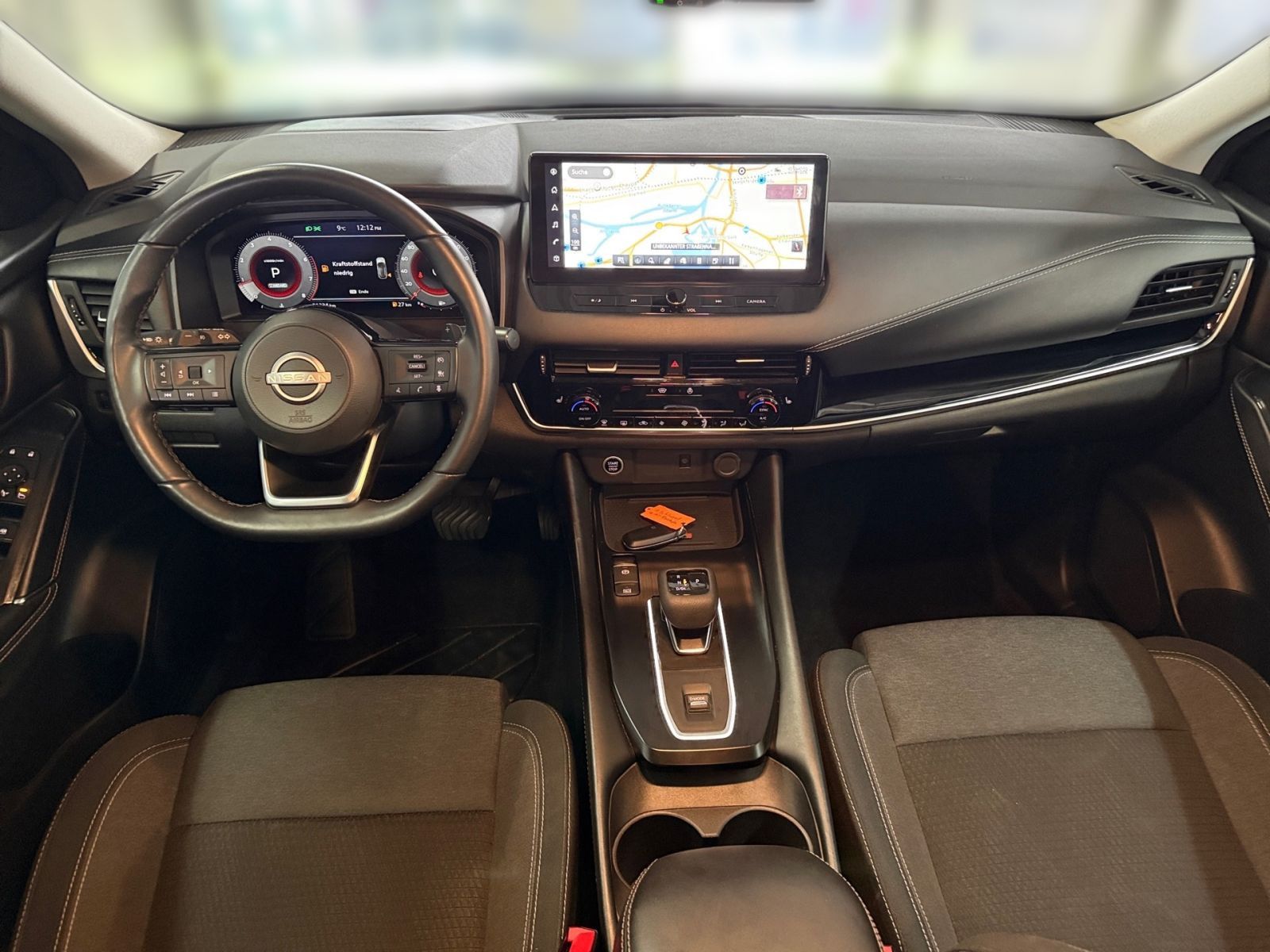 NISSAN Qashqai 1.3 DIG-T N-Connecta Navi*360°*CarPlay