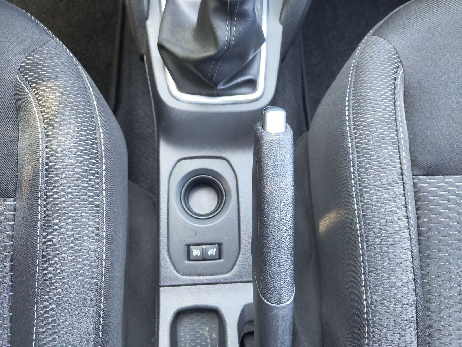 Dacia Duster II Urban 1.3 6MT NAVI KLIMA CAM SHZ