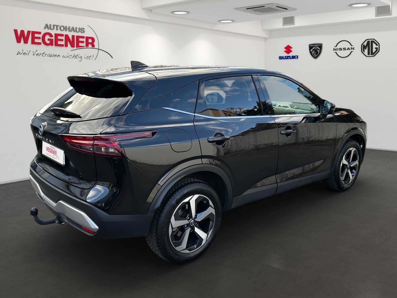 NISSAN QASHQAI N-CONNECTA 1.3 AT WINTER 360° AHK NAVI