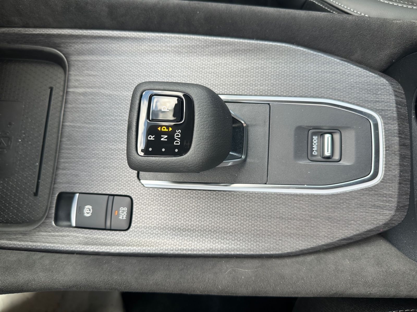 NISSAN Qashqai Tekna 1.3 DIG-T MHEV Massage Winter Pano